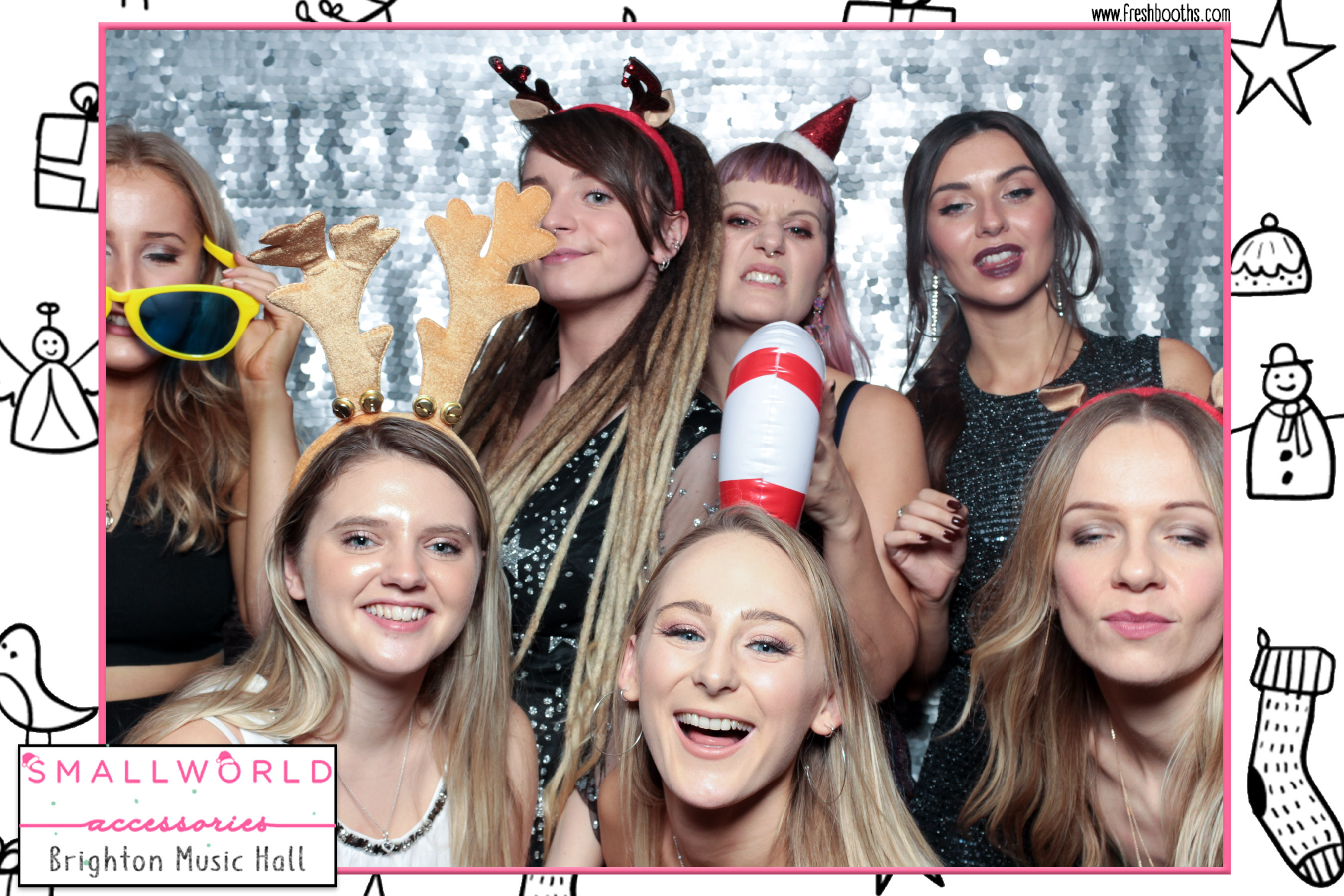 Smallworld Accessories Xmas Party | View more photos from the event at gallery.freshbooths.com/u/FreshBooths/Smallworld-Accessories-Xmas-Party