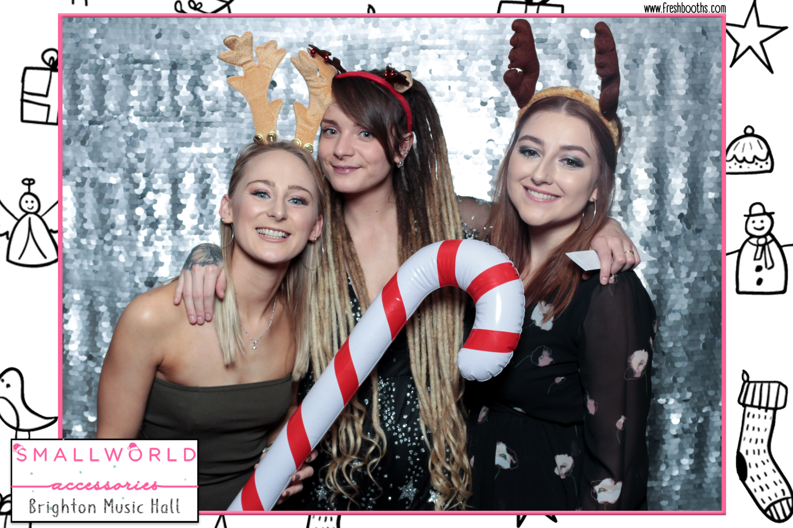 Smallworld Accessories Xmas Party | View more photos from the event at gallery.freshbooths.com/u/FreshBooths/Smallworld-Accessories-Xmas-Party