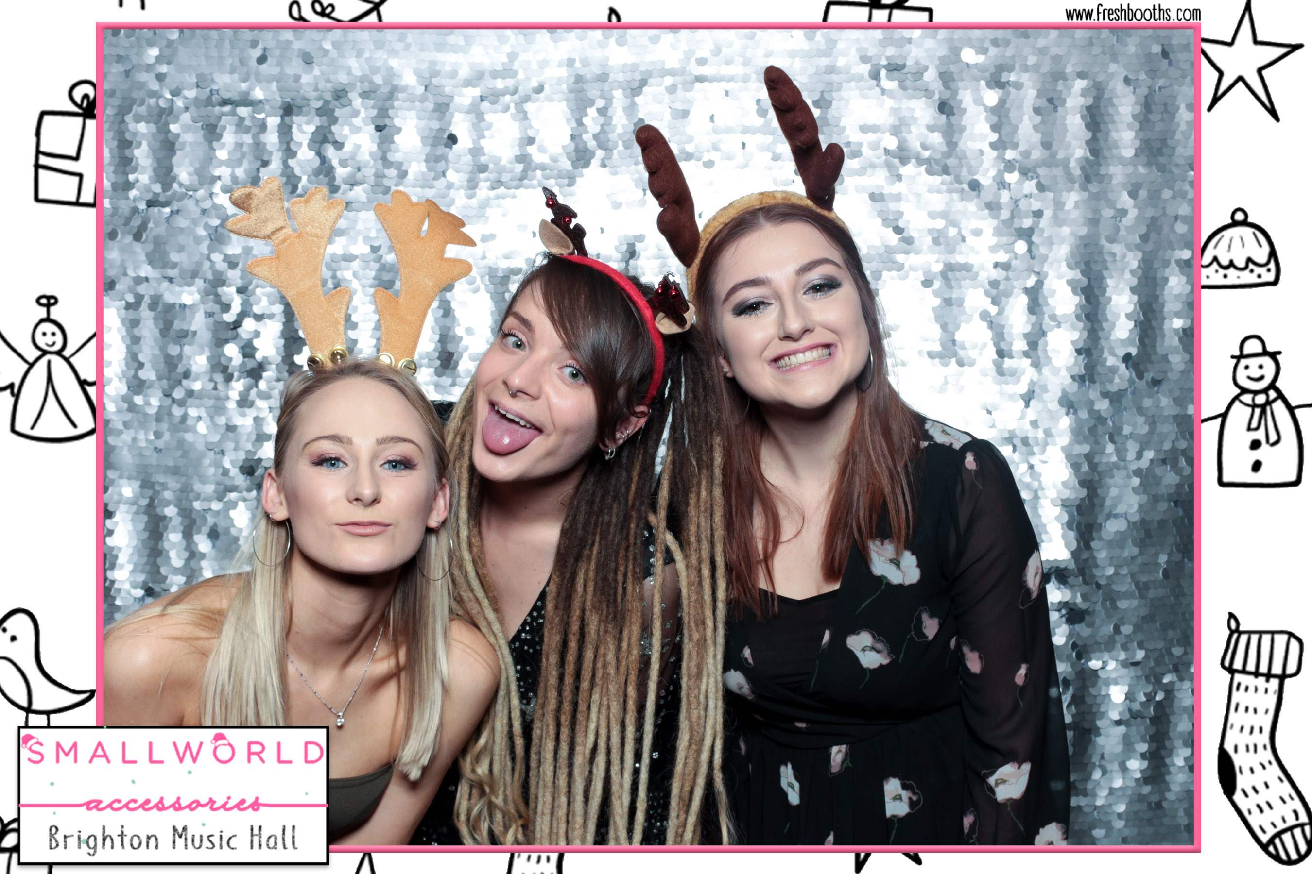 Smallworld Accessories Xmas Party | View more photos from the event at gallery.freshbooths.com/u/FreshBooths/Smallworld-Accessories-Xmas-Party