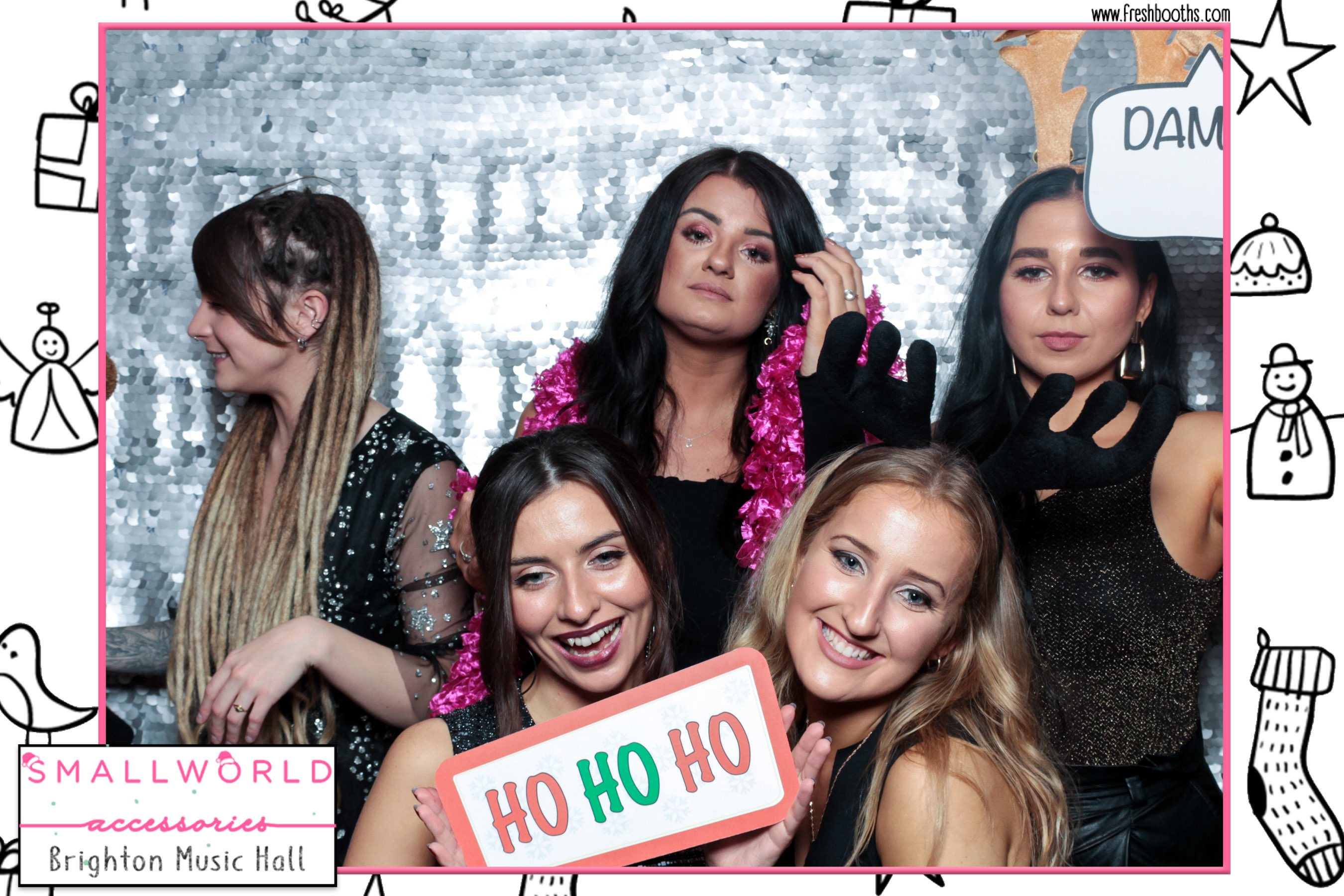 Smallworld Accessories Xmas Party | View more photos from the event at gallery.freshbooths.com/u/FreshBooths/Smallworld-Accessories-Xmas-Party