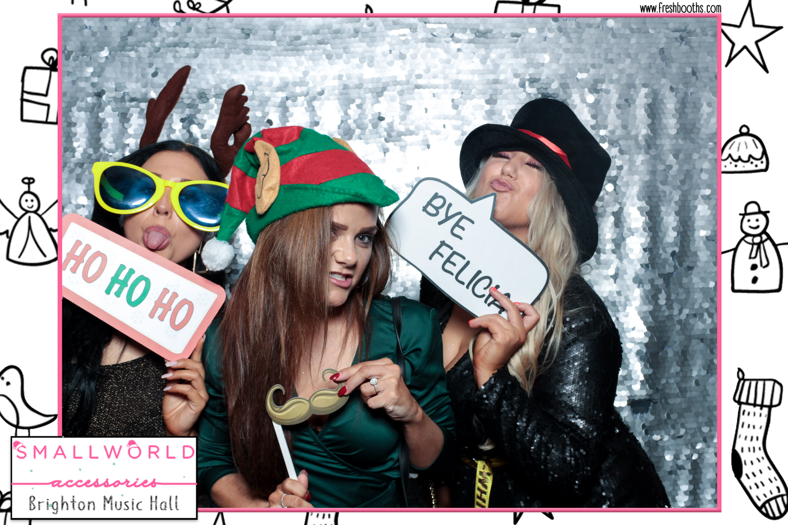 Smallworld Accessories Xmas Party | View more photos from the event at gallery.freshbooths.com/u/FreshBooths/Smallworld-Accessories-Xmas-Party