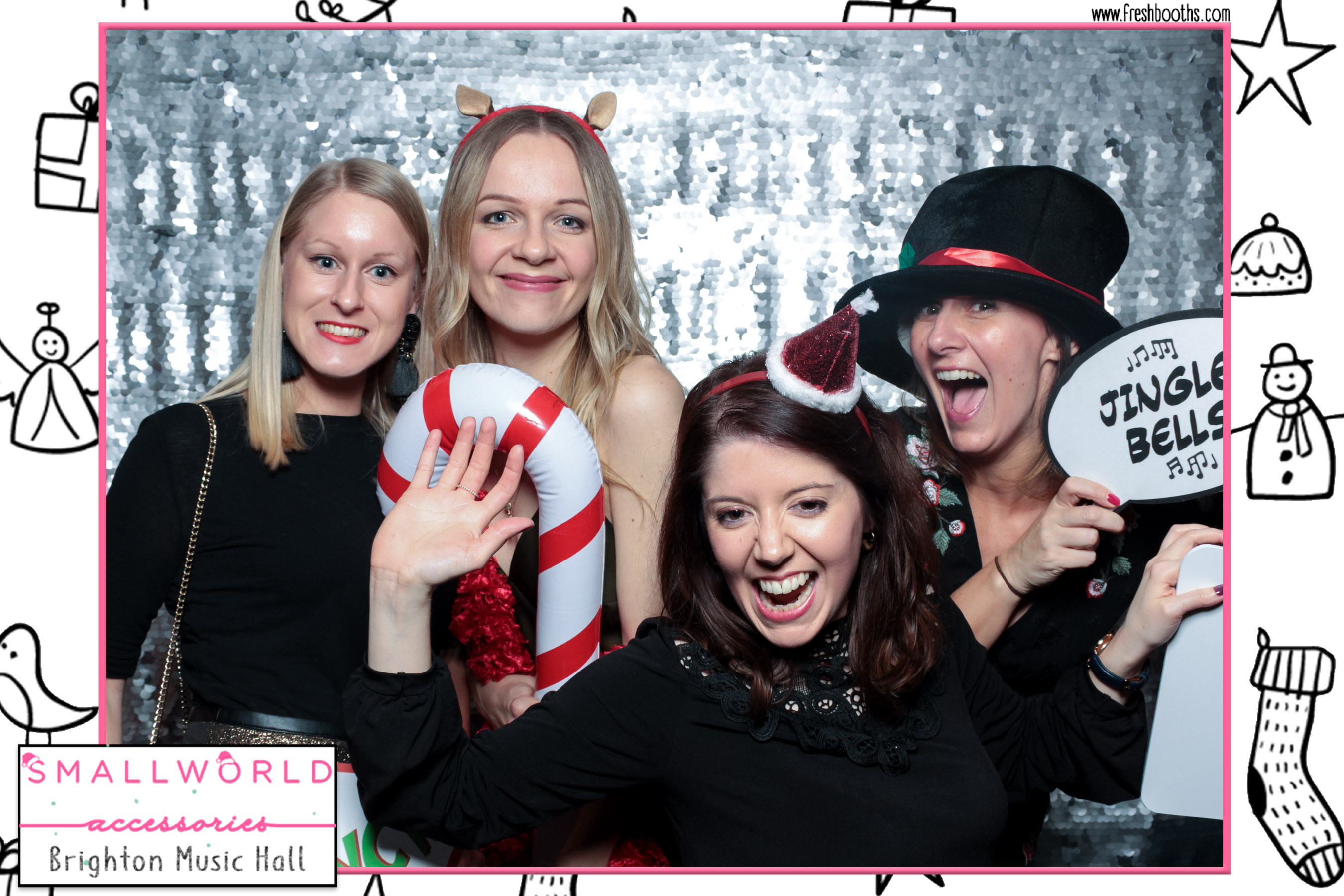 Smallworld Accessories Xmas Party | View more photos from the event at gallery.freshbooths.com/u/FreshBooths/Smallworld-Accessories-Xmas-Party