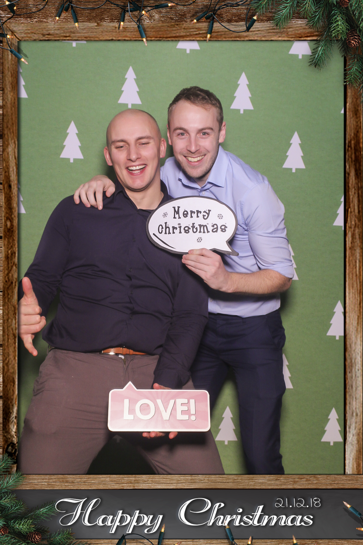 Barwells Christmas Party | View more photos from the event at gallery.freshbooths.com/u/FreshBooths/Barwells-Christmas-Party