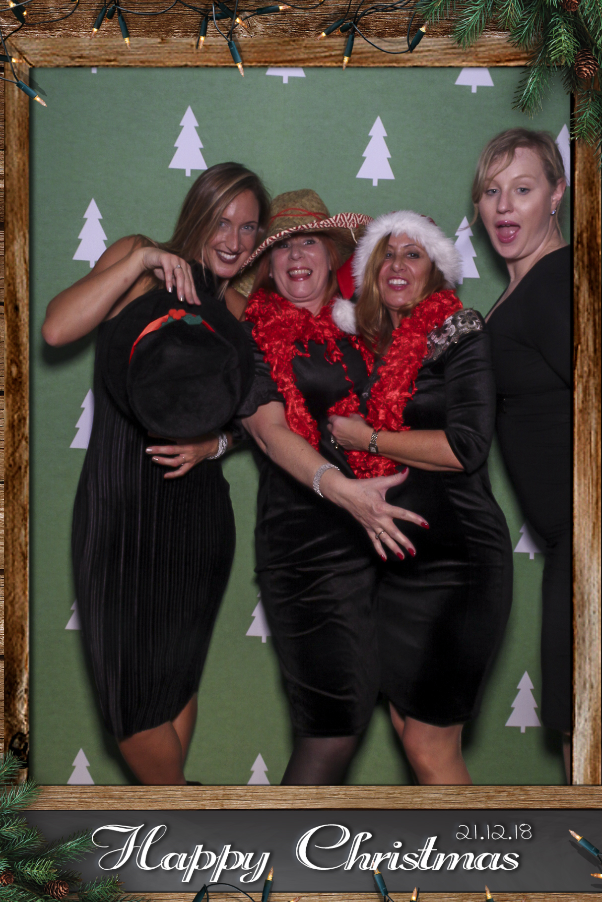 Barwells Christmas Party | View more photos from the event at gallery.freshbooths.com/u/FreshBooths/Barwells-Christmas-Party