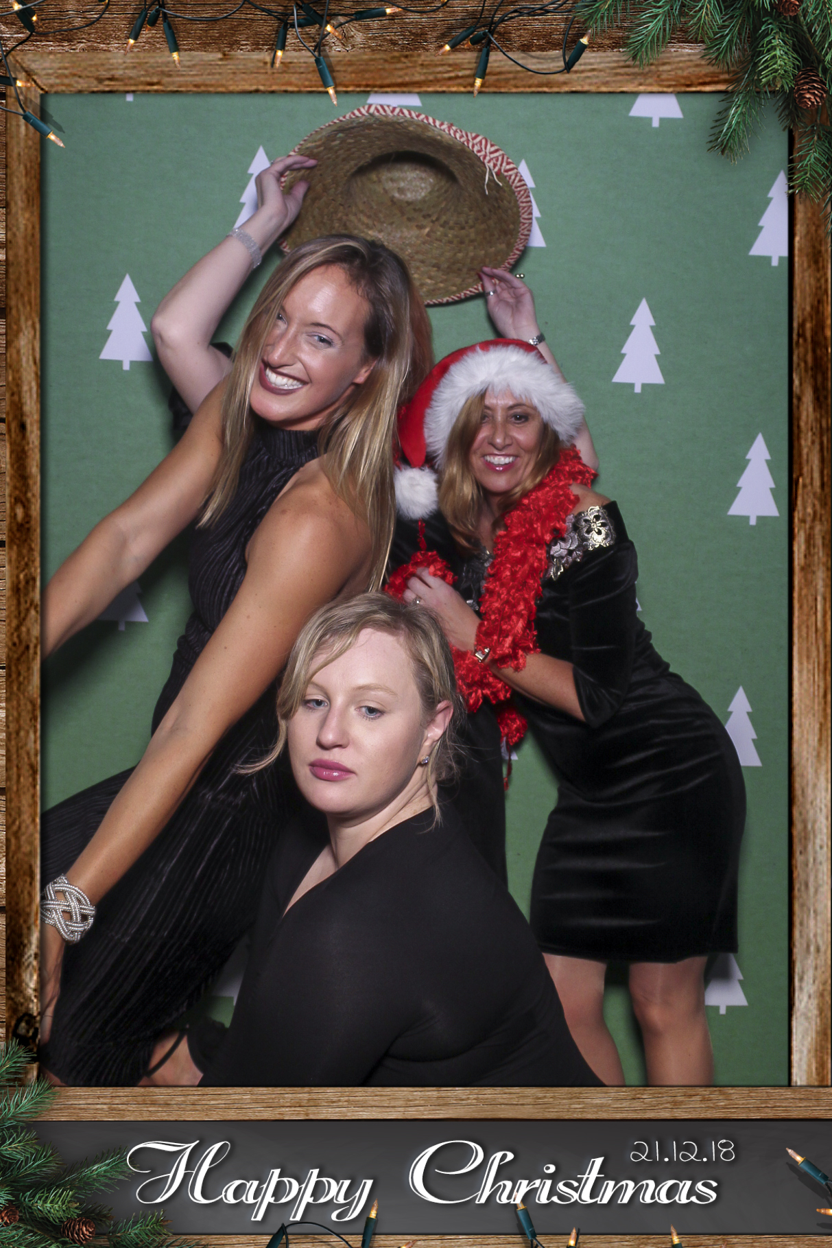 Barwells Christmas Party | View more photos from the event at gallery.freshbooths.com/u/FreshBooths/Barwells-Christmas-Party