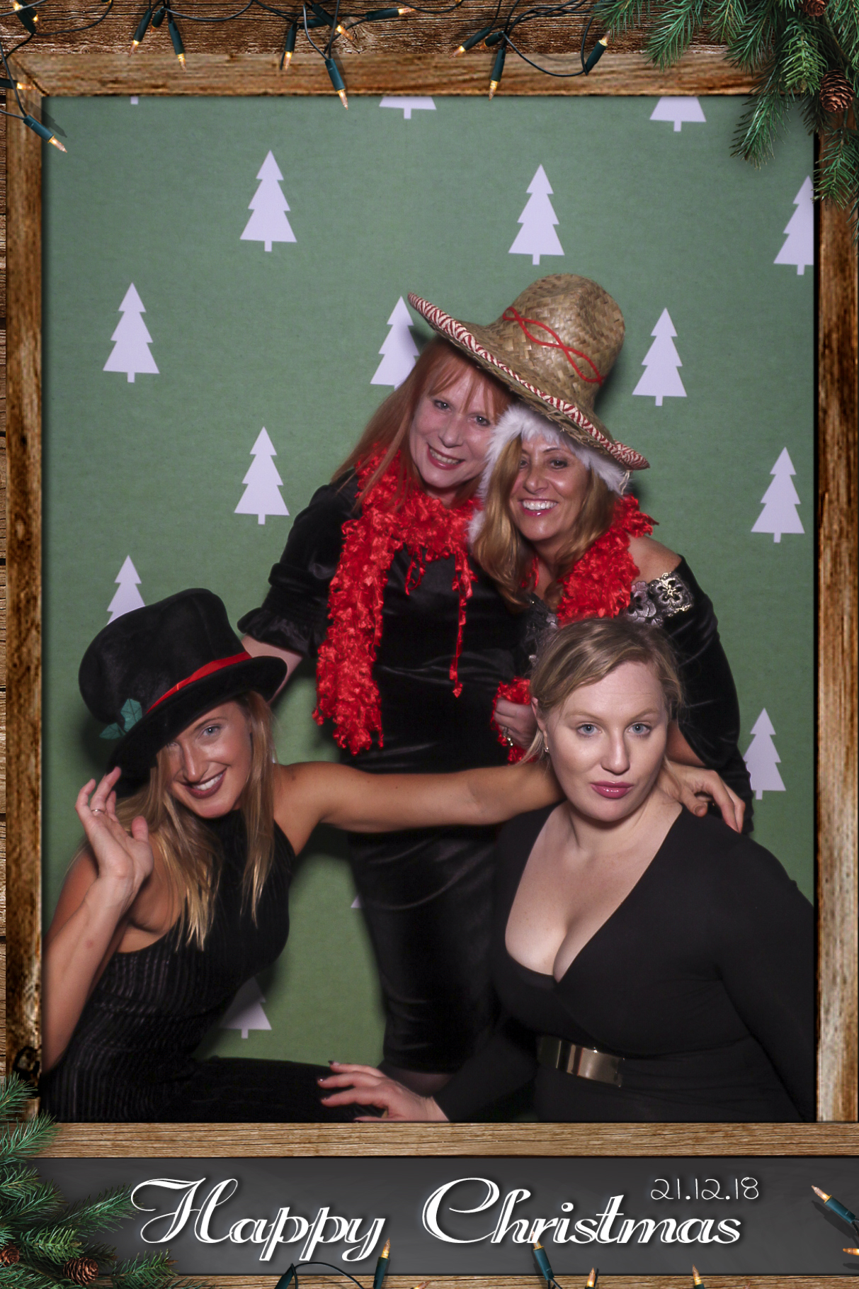 Barwells Christmas Party | View more photos from the event at gallery.freshbooths.com/u/FreshBooths/Barwells-Christmas-Party