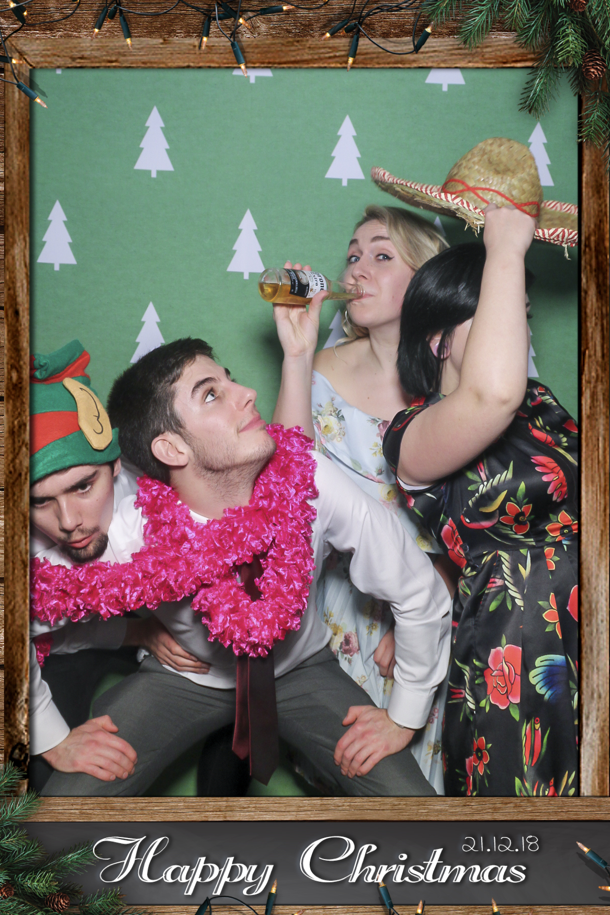 Barwells Christmas Party | View more photos from the event at gallery.freshbooths.com/u/FreshBooths/Barwells-Christmas-Party