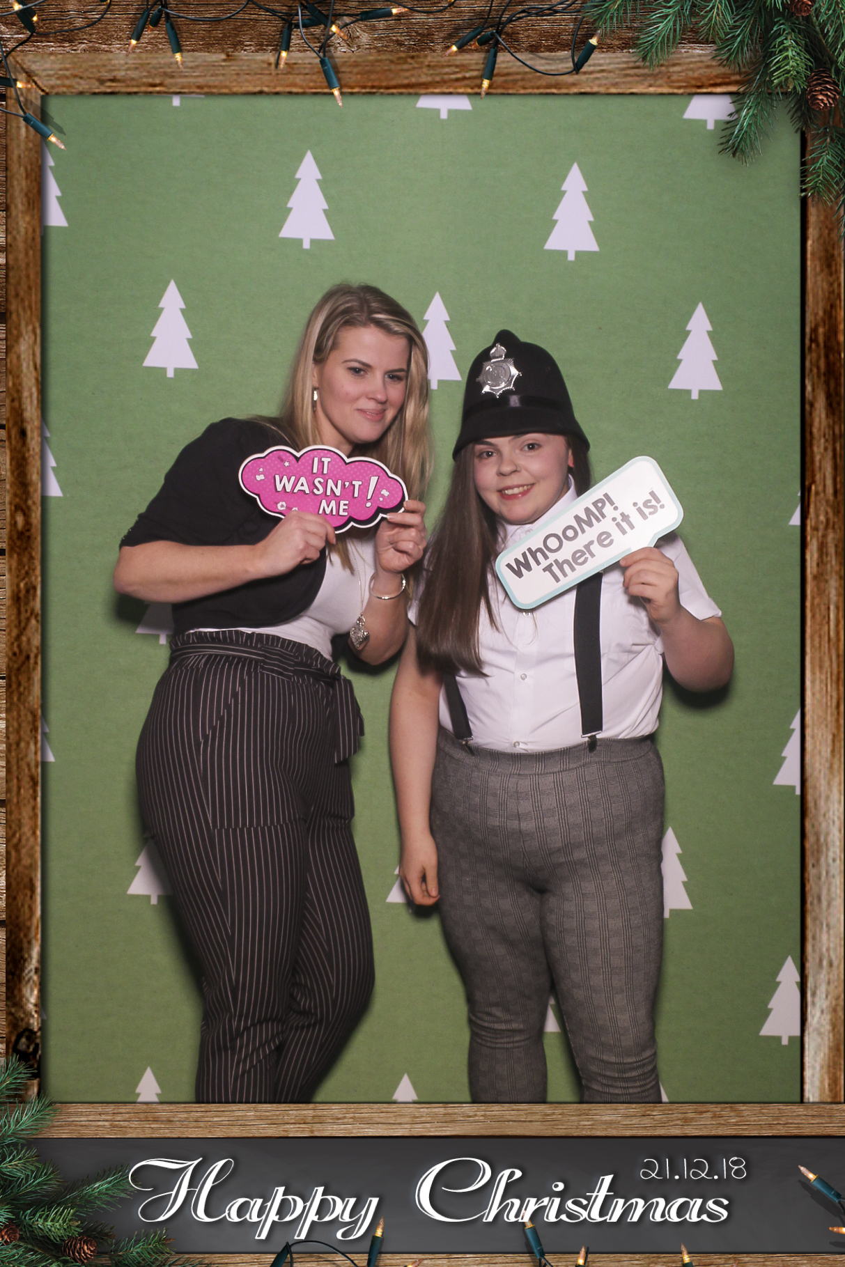 Barwells Christmas Party | View more photos from the event at gallery.freshbooths.com/u/FreshBooths/Barwells-Christmas-Party