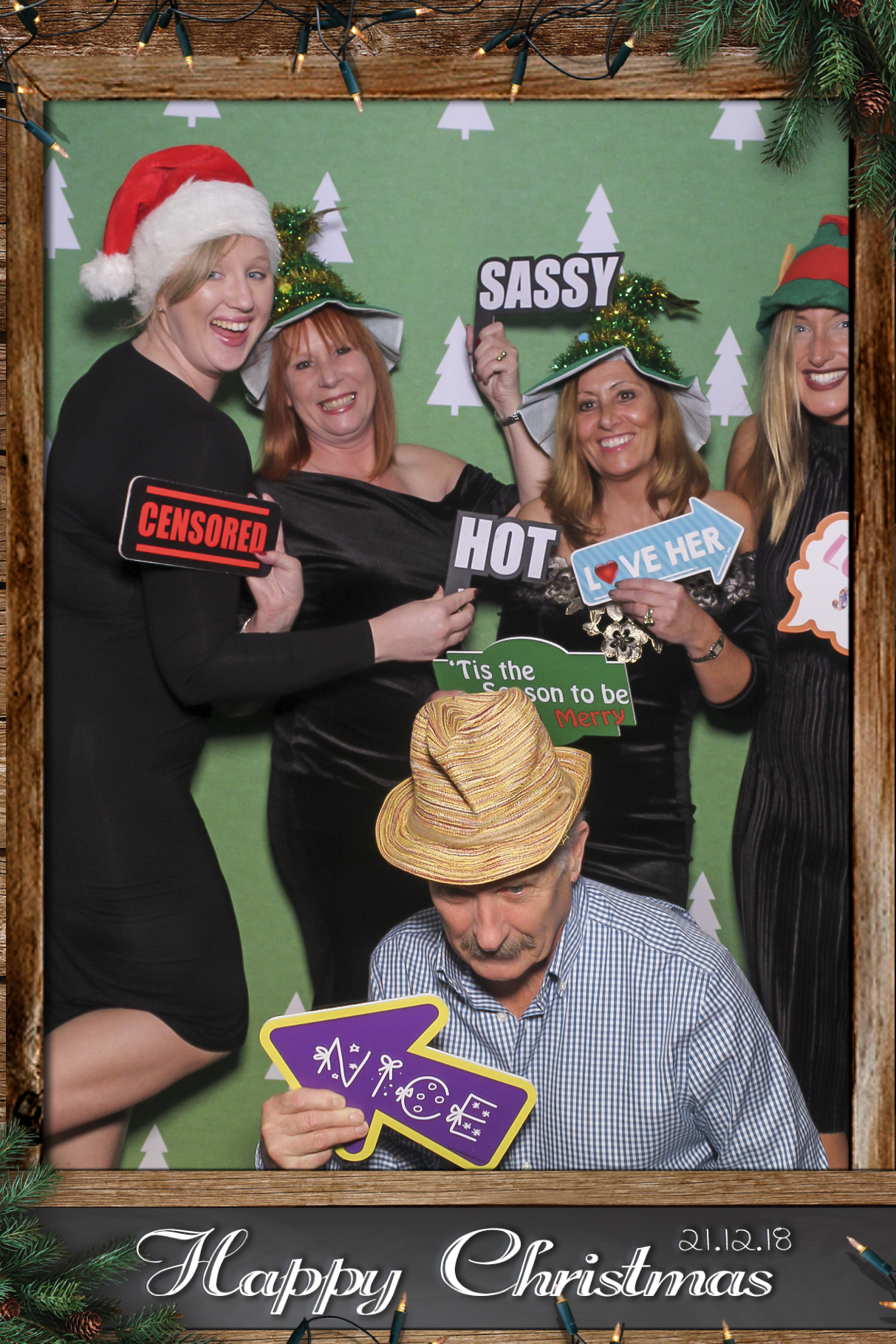 Barwells Christmas Party | View more photos from the event at gallery.freshbooths.com/u/FreshBooths/Barwells-Christmas-Party