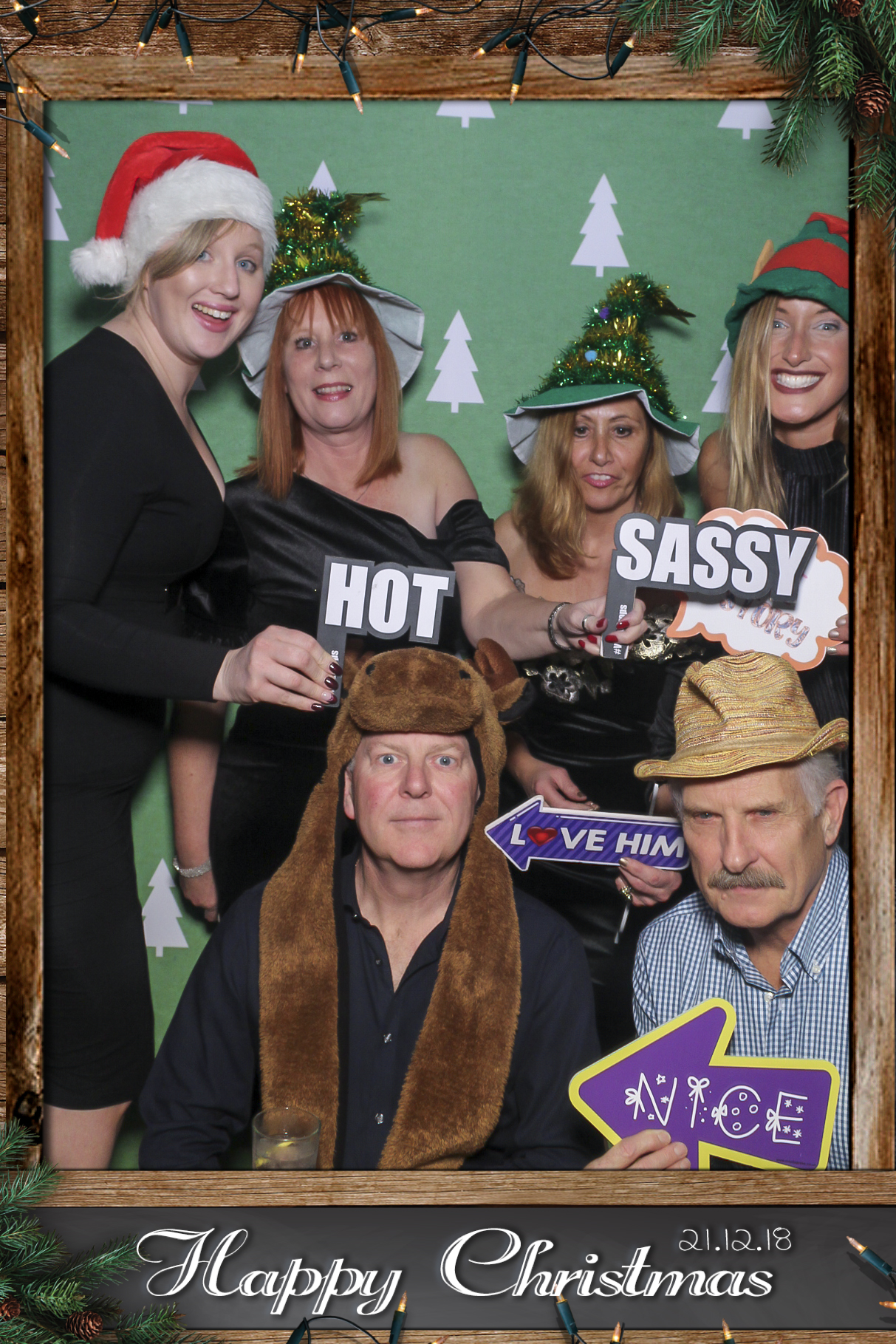 Barwells Christmas Party | View more photos from the event at gallery.freshbooths.com/u/FreshBooths/Barwells-Christmas-Party