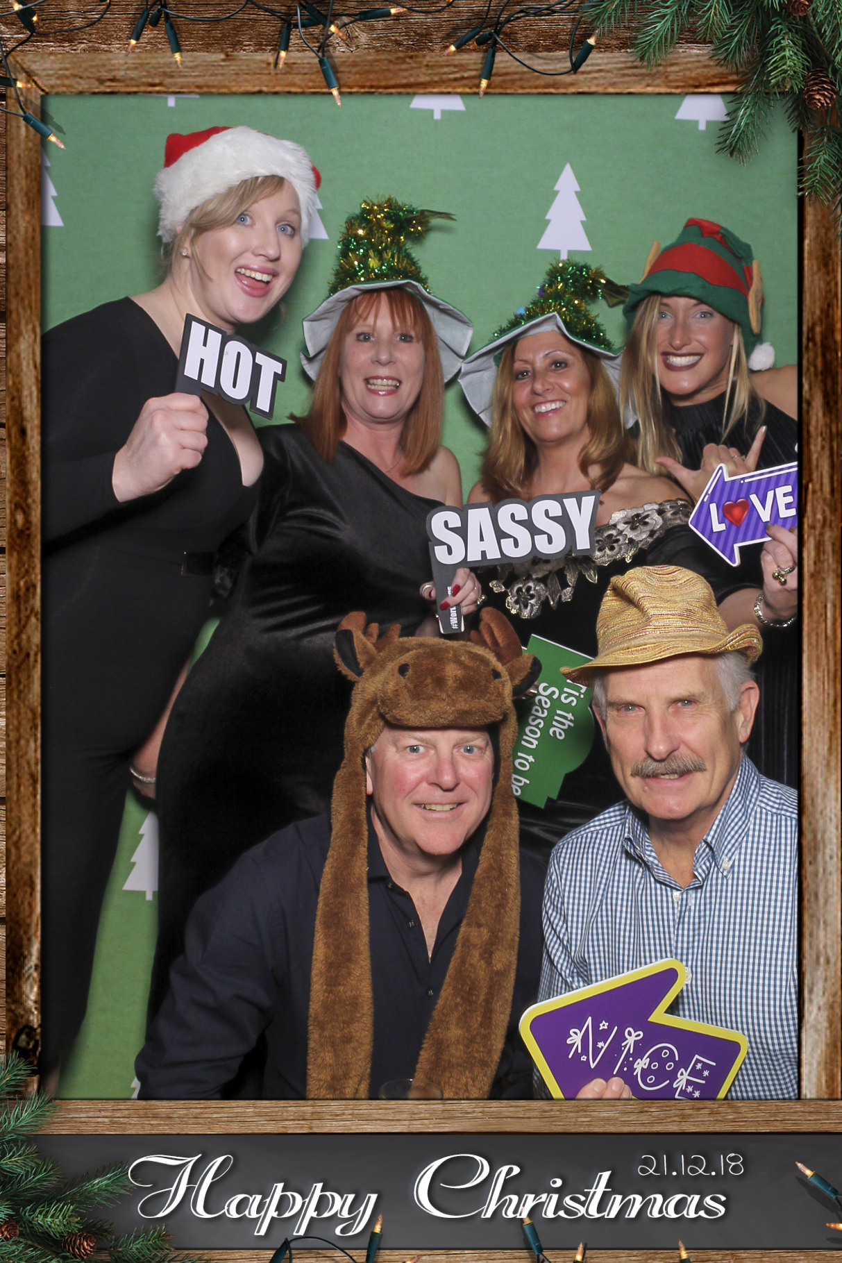 Barwells Christmas Party | View more photos from the event at gallery.freshbooths.com/u/FreshBooths/Barwells-Christmas-Party