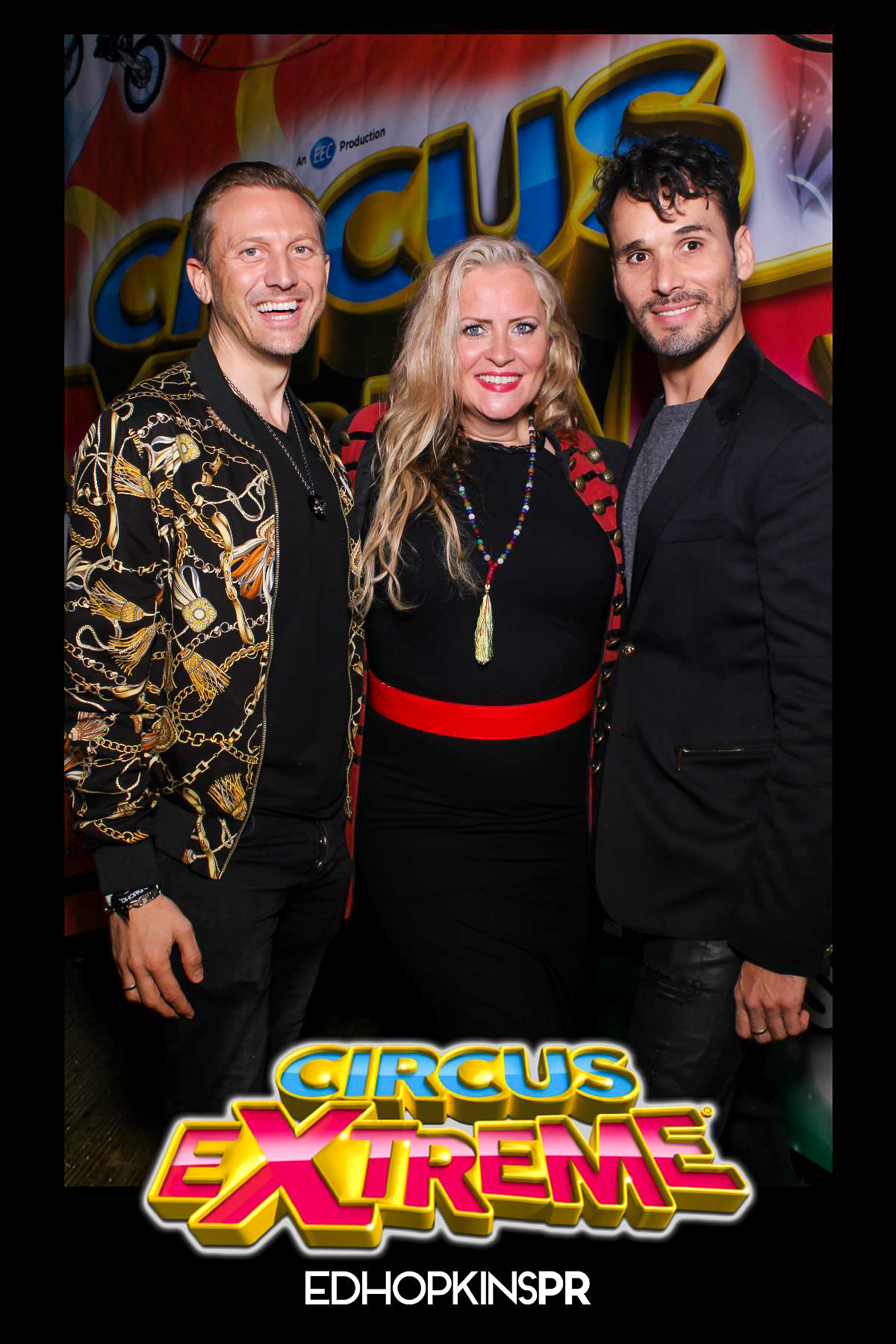 Circus Extreme Press Night - Selfie Mirror | View more photos from the event at gallery.freshbooths.com/u/FreshBooths/Circus-Extreme-Press-Night-Selfie-Mirror
