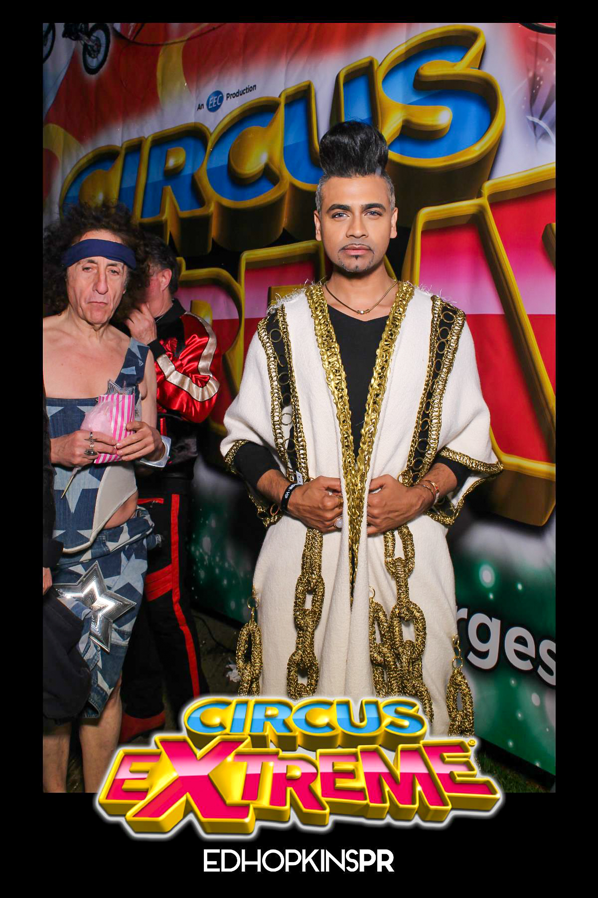 Circus Extreme Press Night - Selfie Mirror | View more photos from the event at gallery.freshbooths.com/u/FreshBooths/Circus-Extreme-Press-Night-Selfie-Mirror