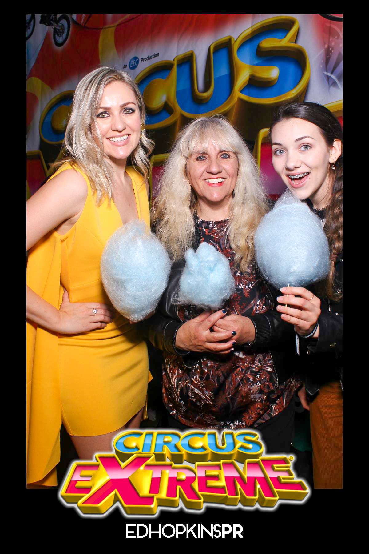 Circus Extreme Press Night - Selfie Mirror | View more photos from the event at gallery.freshbooths.com/u/FreshBooths/Circus-Extreme-Press-Night-Selfie-Mirror