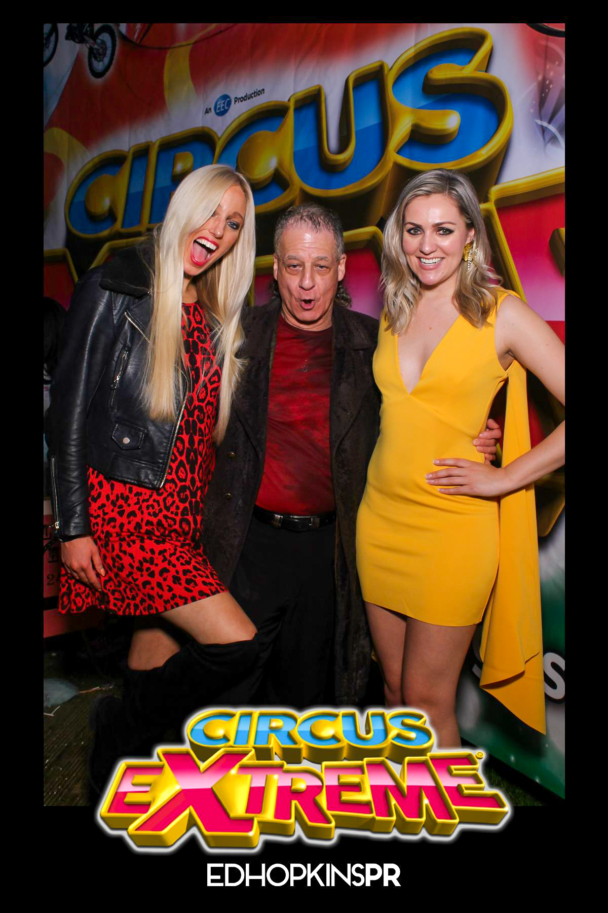 Circus Extreme Press Night - Selfie Mirror | View more photos from the event at gallery.freshbooths.com/u/FreshBooths/Circus-Extreme-Press-Night-Selfie-Mirror