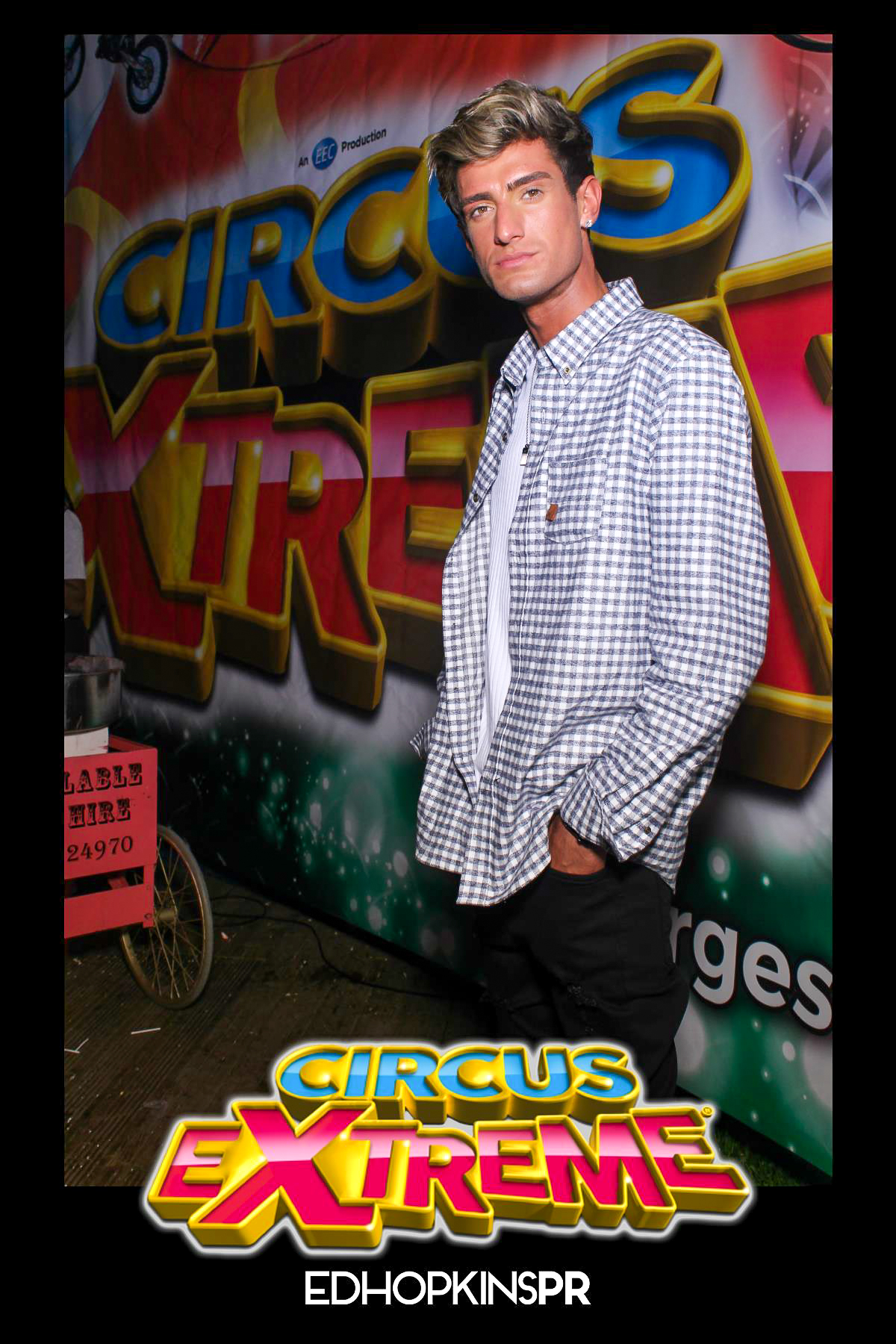 Circus Extreme Press Night - Selfie Mirror | View more photos from the event at gallery.freshbooths.com/u/FreshBooths/Circus-Extreme-Press-Night-Selfie-Mirror