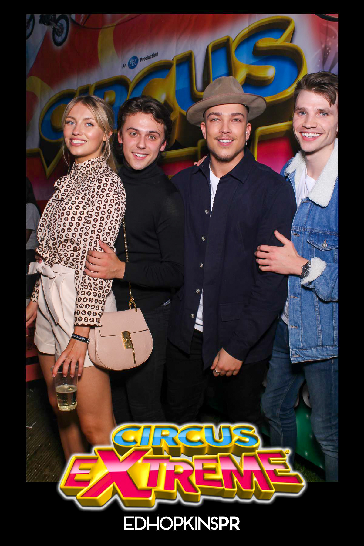 Circus Extreme Press Night - Selfie Mirror | View more photos from the event at gallery.freshbooths.com/u/FreshBooths/Circus-Extreme-Press-Night-Selfie-Mirror