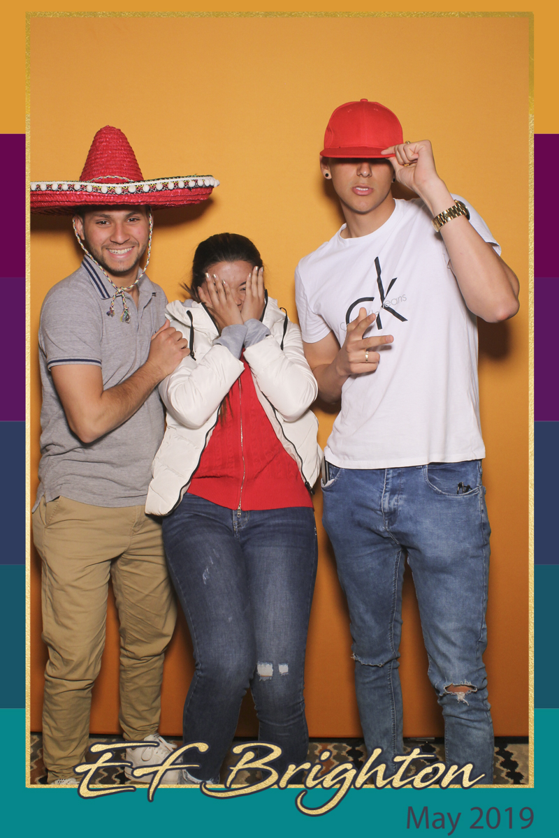 EF Brighton May 2019 - Selfie Mirror | View more photos from the event at gallery.freshbooths.com/u/FreshBooths/EF-Brighton-May-2019-Selfie-Mirror