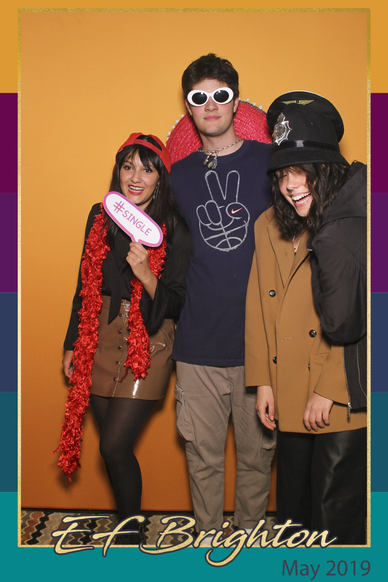 EF Brighton May 2019 - Selfie Mirror | View more photos from the event at gallery.freshbooths.com/u/FreshBooths/EF-Brighton-May-2019-Selfie-Mirror