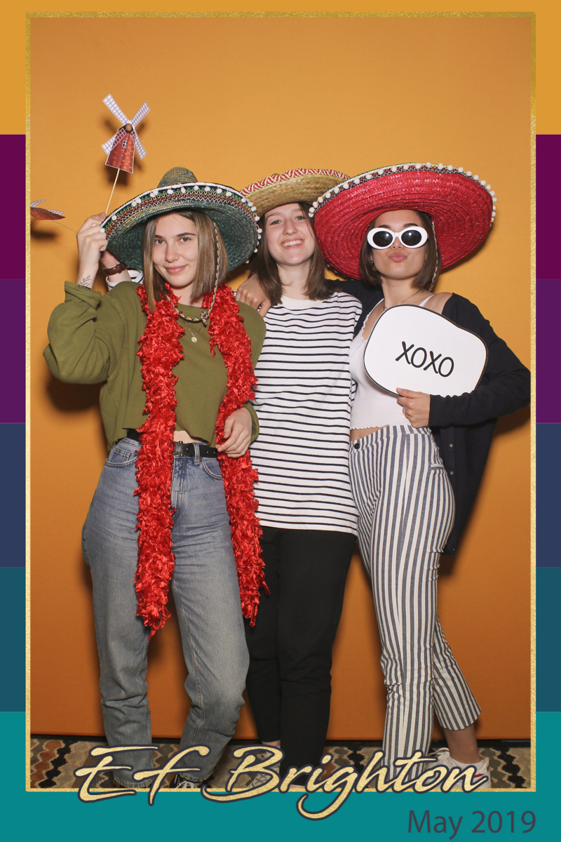 EF Brighton May 2019 - Selfie Mirror | View more photos from the event at gallery.freshbooths.com/u/FreshBooths/EF-Brighton-May-2019-Selfie-Mirror