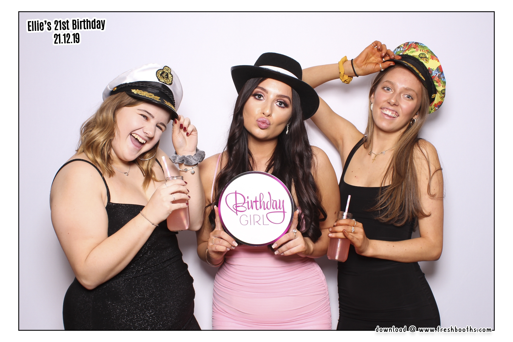 Ellie's 21st Birthday - Classic Open Booth | View more photos from the event at gallery.freshbooths.com/u/FreshBooths/Ellies-21st-Birthday-Classic-Open-Booth