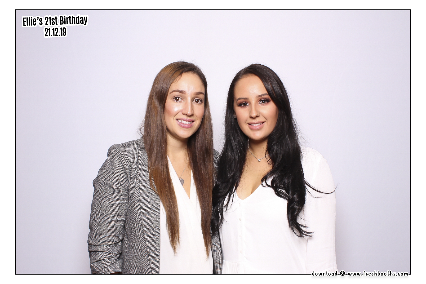 Ellie's 21st Birthday - Classic Open Booth | View more photos from the event at gallery.freshbooths.com/u/FreshBooths/Ellies-21st-Birthday-Classic-Open-Booth