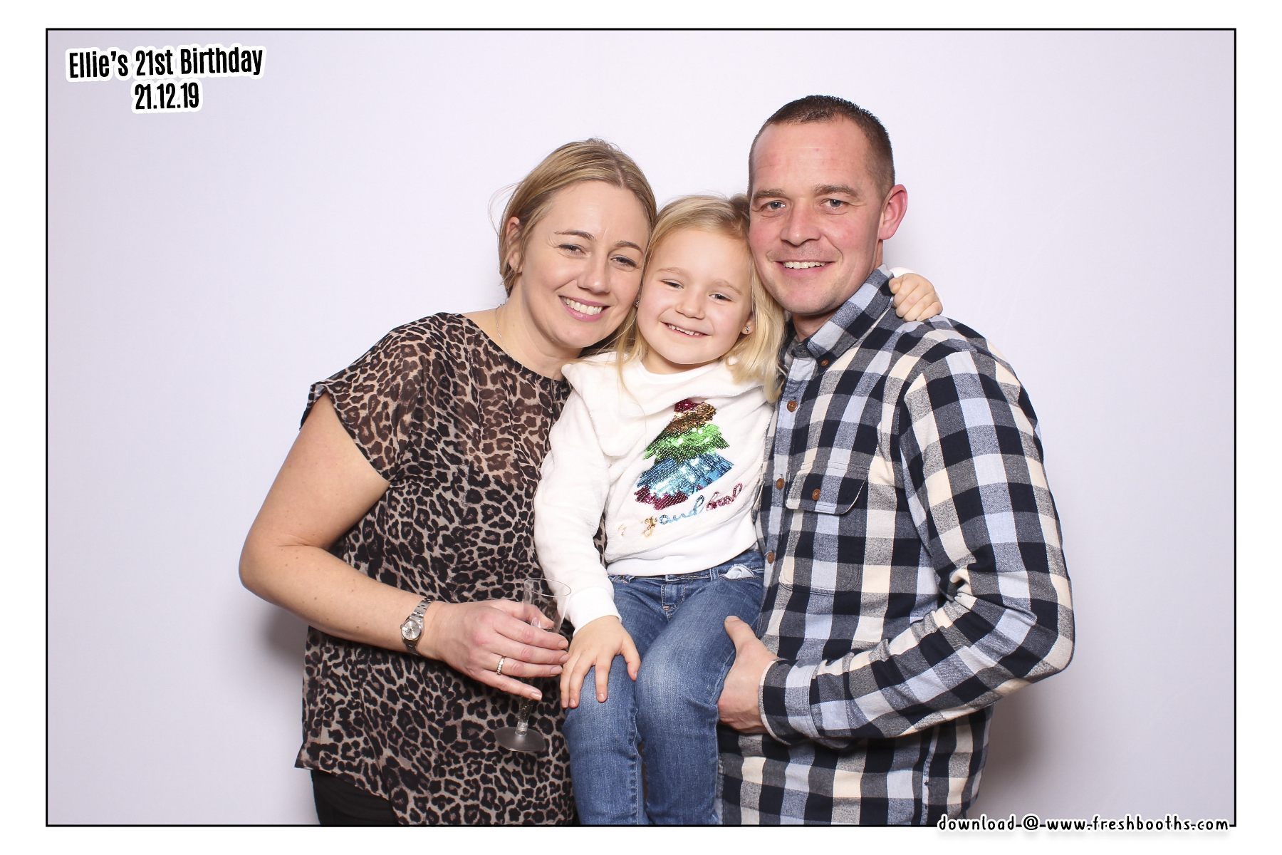 Ellie's 21st Birthday - Classic Open Booth | View more photos from the event at gallery.freshbooths.com/u/FreshBooths/Ellies-21st-Birthday-Classic-Open-Booth