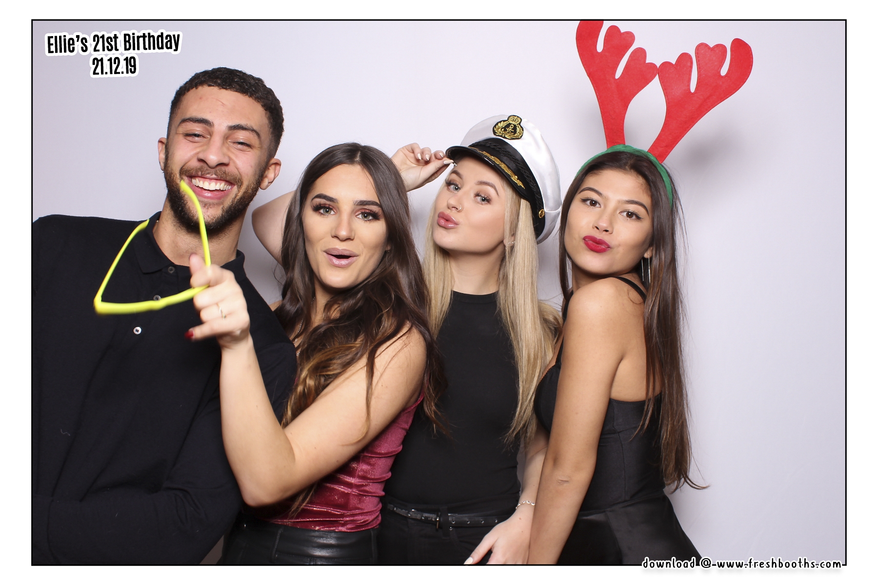 Ellie's 21st Birthday - Classic Open Booth | View more photos from the event at gallery.freshbooths.com/u/FreshBooths/Ellies-21st-Birthday-Classic-Open-Booth