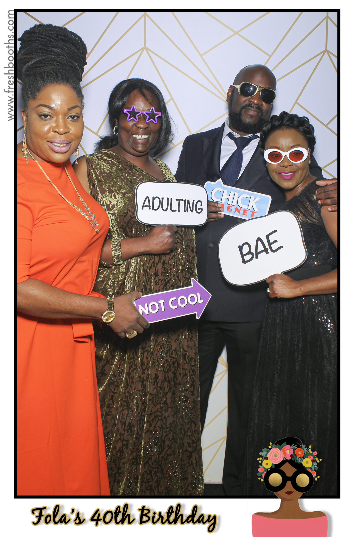 Fola's 40th Birthday Party - Selfie Mirror | View more photos from the event at gallery.freshbooths.com/u/FreshBooths/Folas-40th-Birthday-Party-Selfie-Mirror
