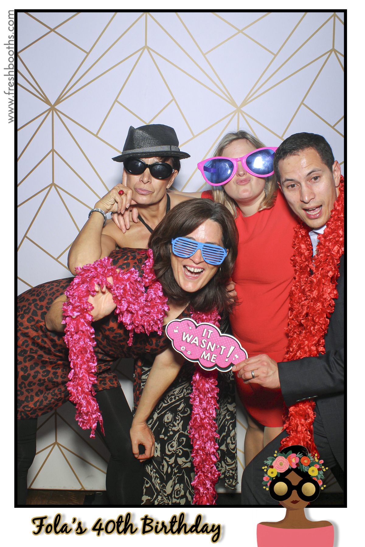 Fola's 40th Birthday Party - Selfie Mirror | View more photos from the event at gallery.freshbooths.com/u/FreshBooths/Folas-40th-Birthday-Party-Selfie-Mirror
