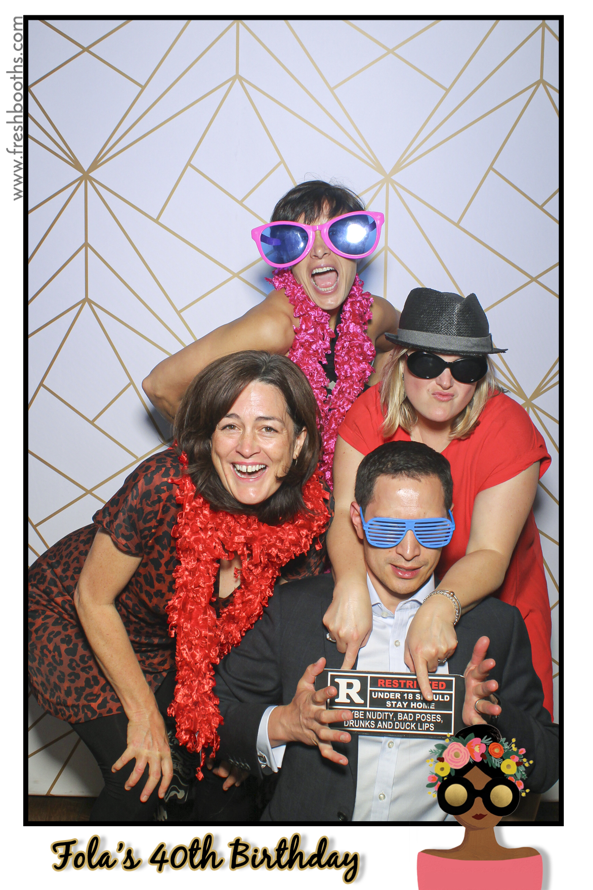 Fola's 40th Birthday Party - Selfie Mirror | View more photos from the event at gallery.freshbooths.com/u/FreshBooths/Folas-40th-Birthday-Party-Selfie-Mirror