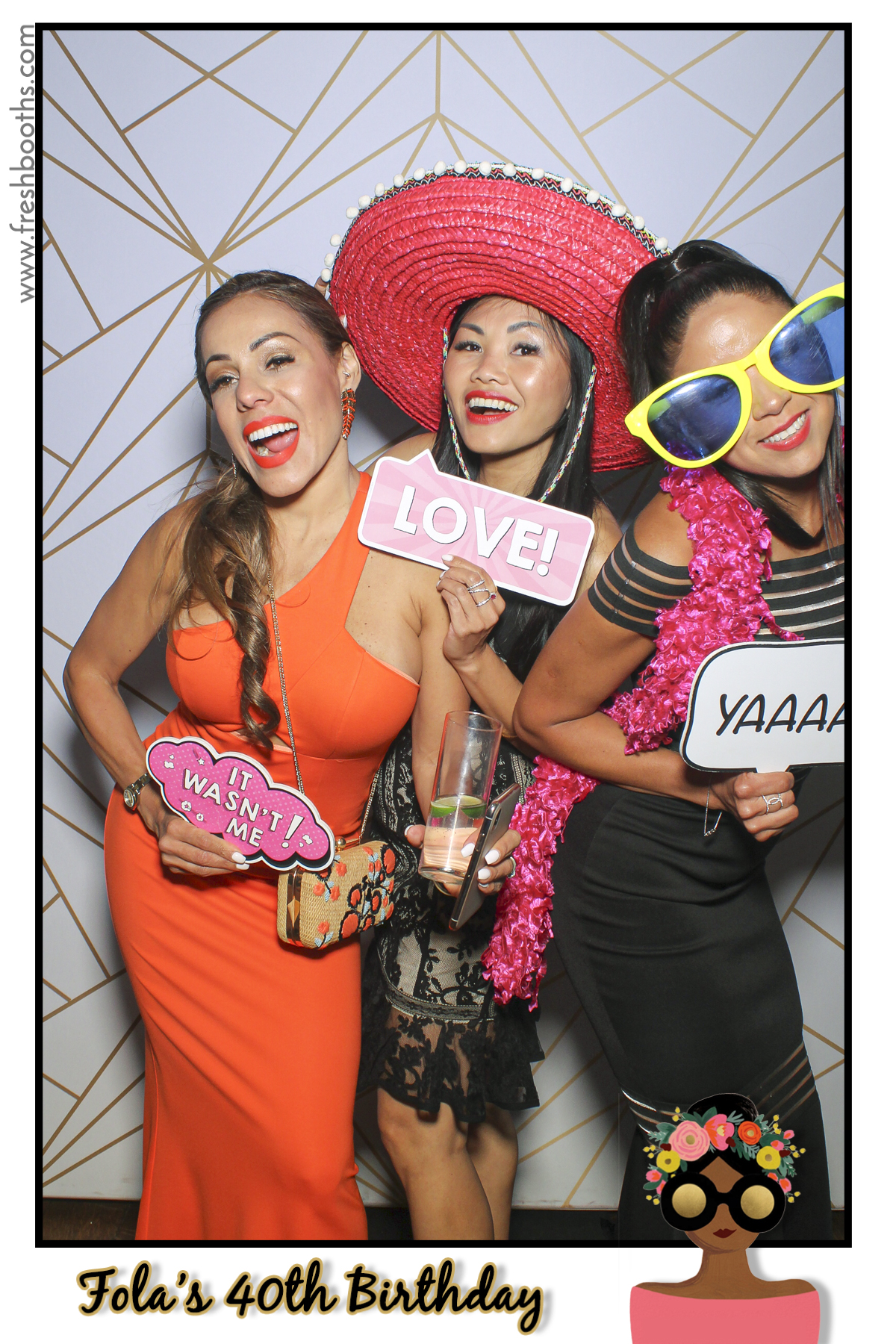 Fola's 40th Birthday Party - Selfie Mirror | View more photos from the event at gallery.freshbooths.com/u/FreshBooths/Folas-40th-Birthday-Party-Selfie-Mirror