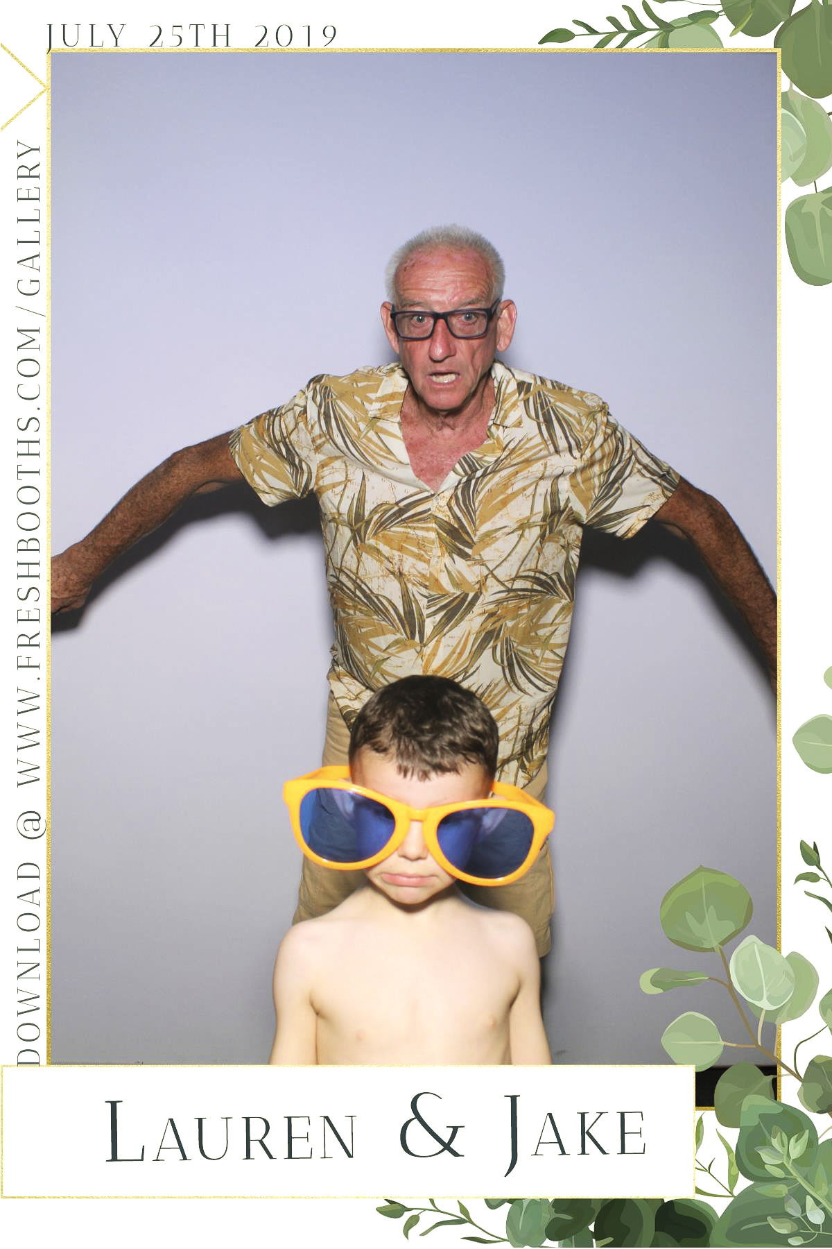 Johnson Wedding - Selfie Mirror | View more photos from the event at gallery.freshbooths.com/u/FreshBooths/Johnson-Wedding-Selfie-Mirror