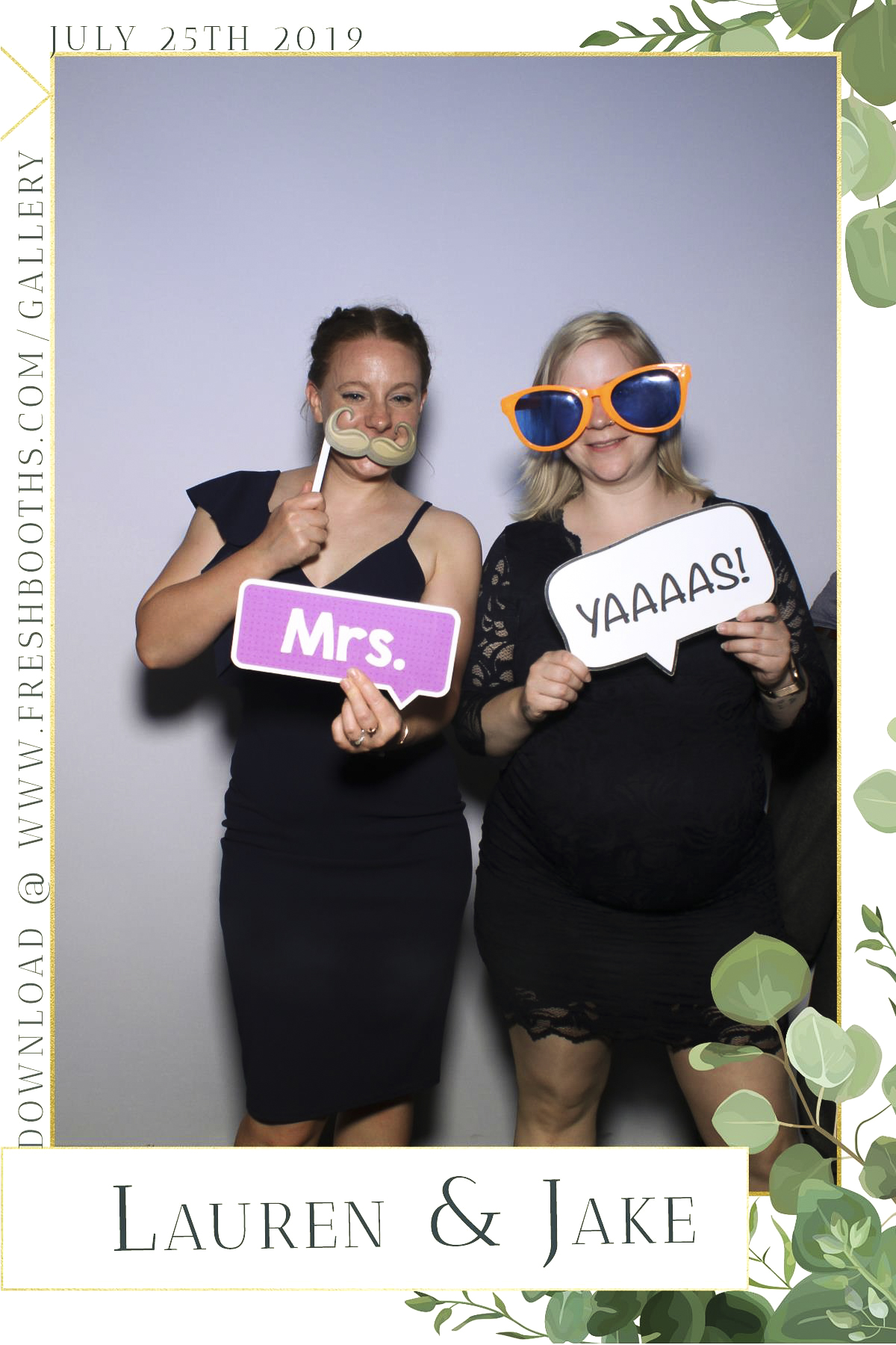 Johnson Wedding - Selfie Mirror | View more photos from the event at gallery.freshbooths.com/u/FreshBooths/Johnson-Wedding-Selfie-Mirror