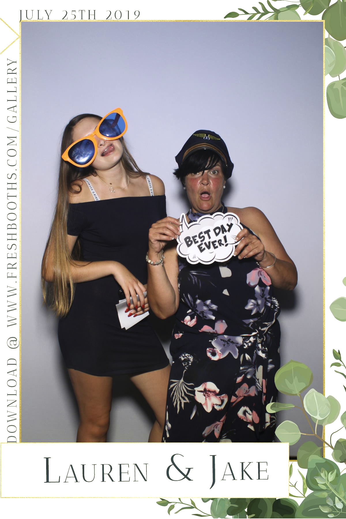 Johnson Wedding - Selfie Mirror | View more photos from the event at gallery.freshbooths.com/u/FreshBooths/Johnson-Wedding-Selfie-Mirror