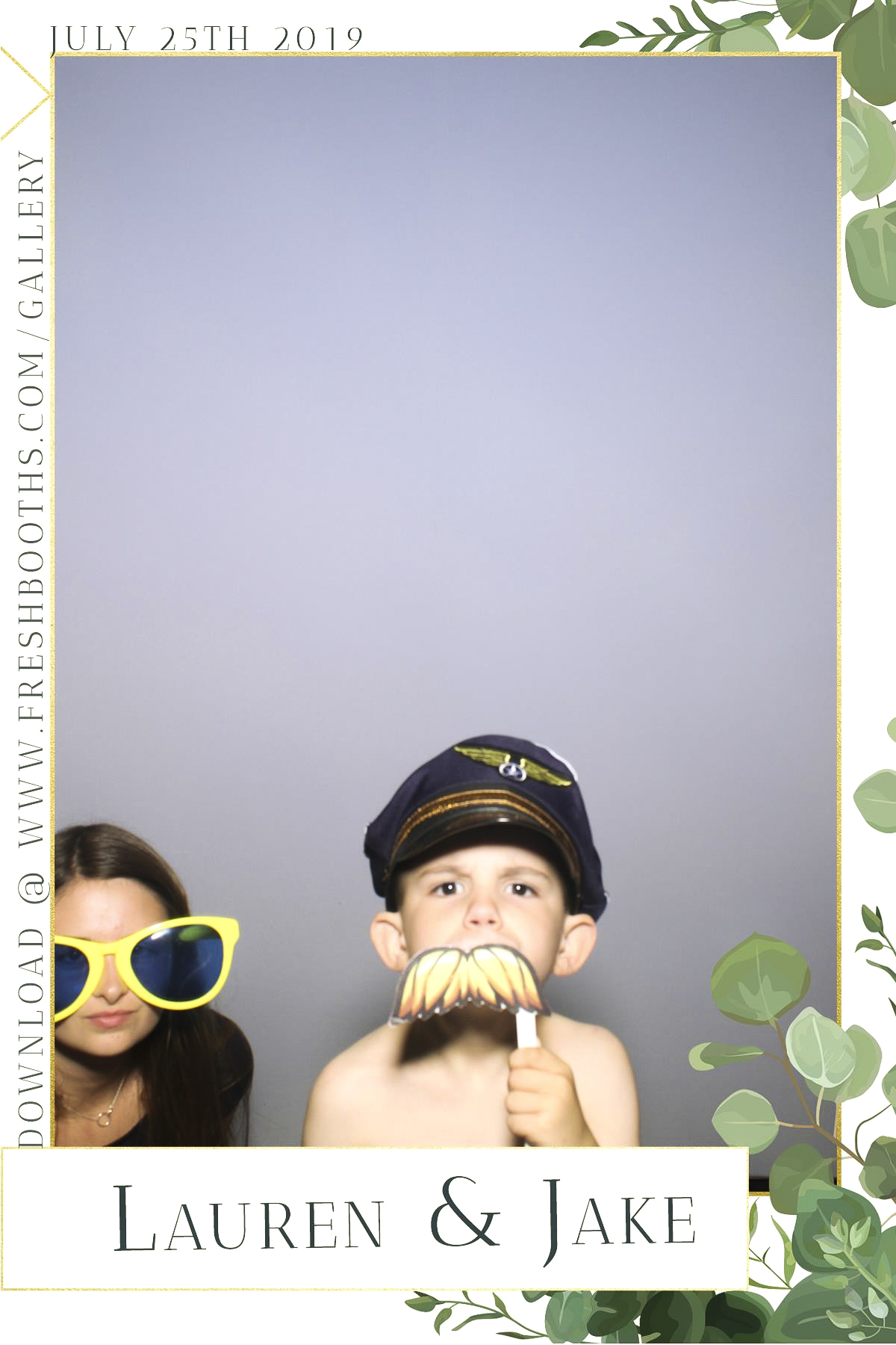 Johnson Wedding - Selfie Mirror | View more photos from the event at gallery.freshbooths.com/u/FreshBooths/Johnson-Wedding-Selfie-Mirror