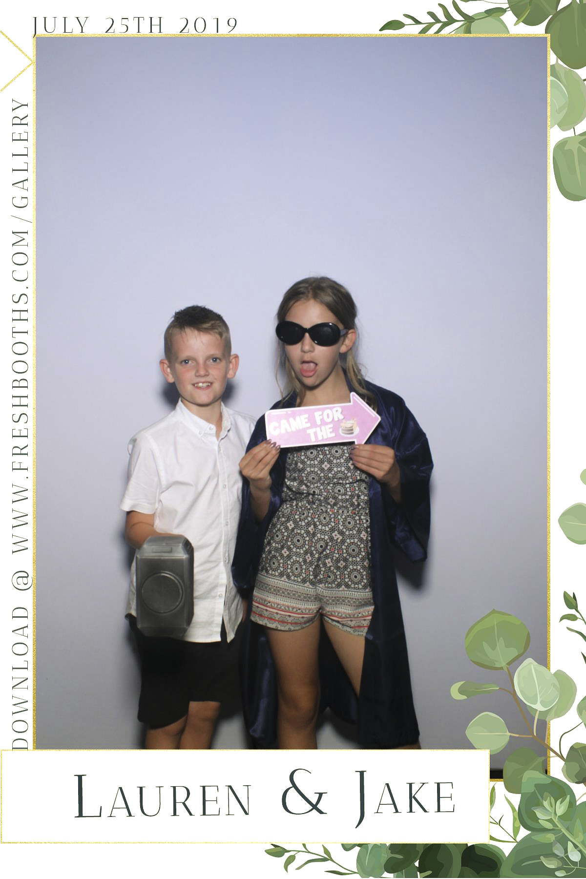 Johnson Wedding - Selfie Mirror | View more photos from the event at gallery.freshbooths.com/u/FreshBooths/Johnson-Wedding-Selfie-Mirror