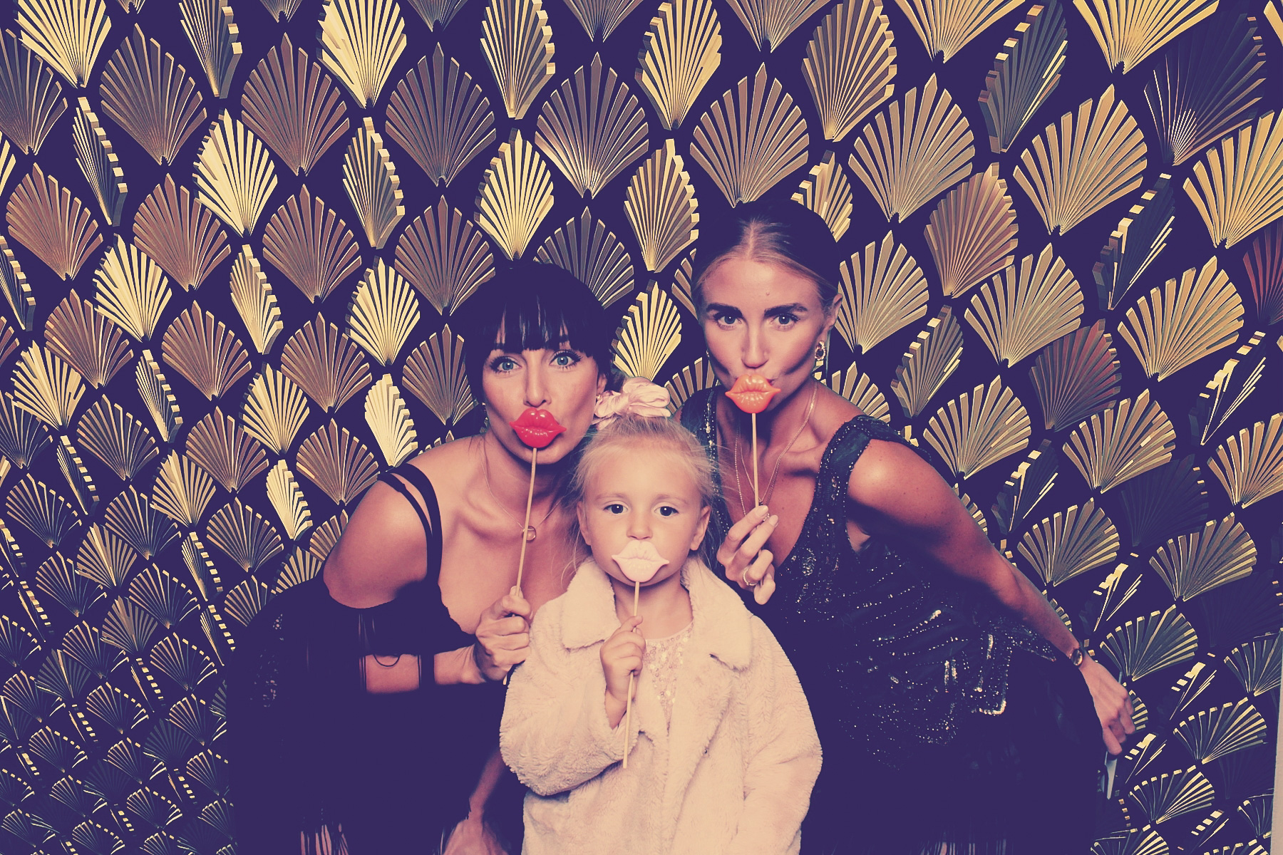 Mickys 30th Gatsby Party - Green Screen  | View more photos from the event at gallery.freshbooths.com/u/FreshBooths/Mickys-30th-Gatsby-Party-Green-Screen