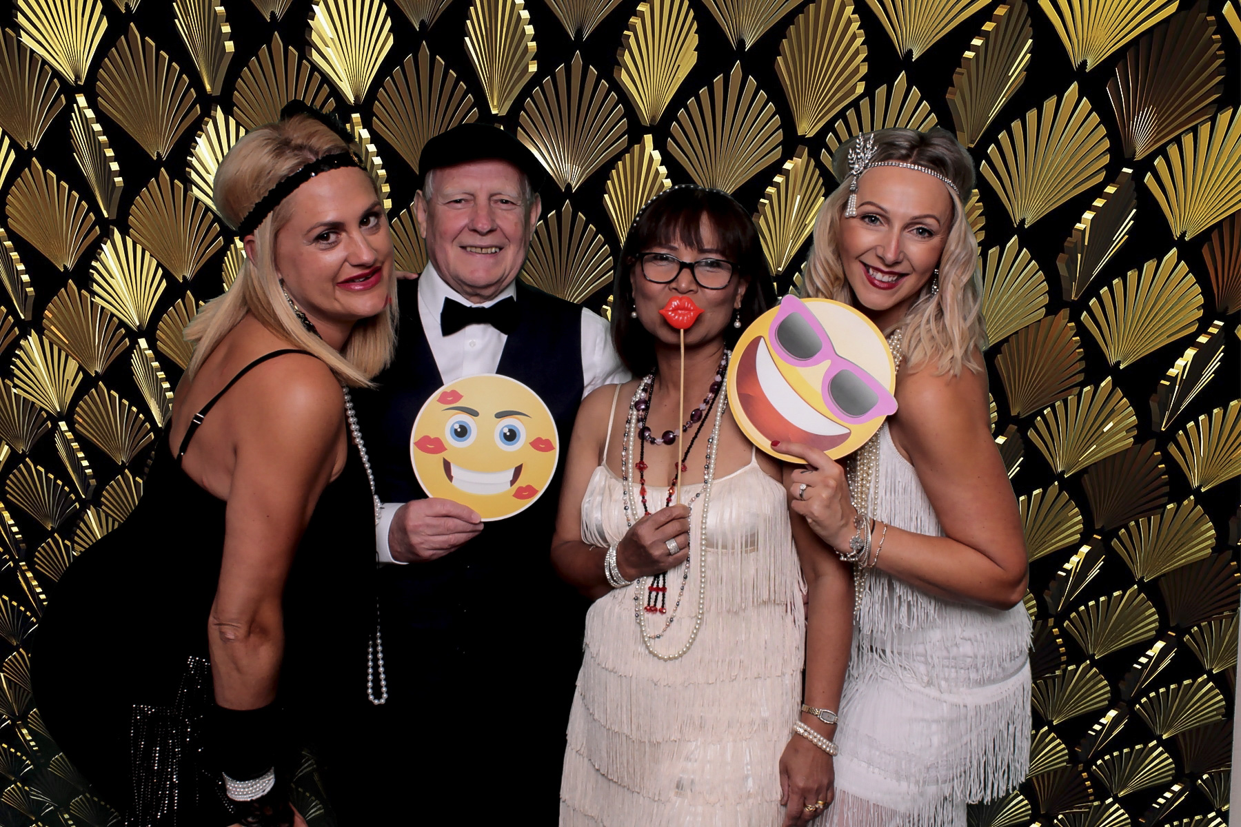 Mickys 30th Gatsby Party - Green Screen  | View more photos from the event at gallery.freshbooths.com/u/FreshBooths/Mickys-30th-Gatsby-Party-Green-Screen
