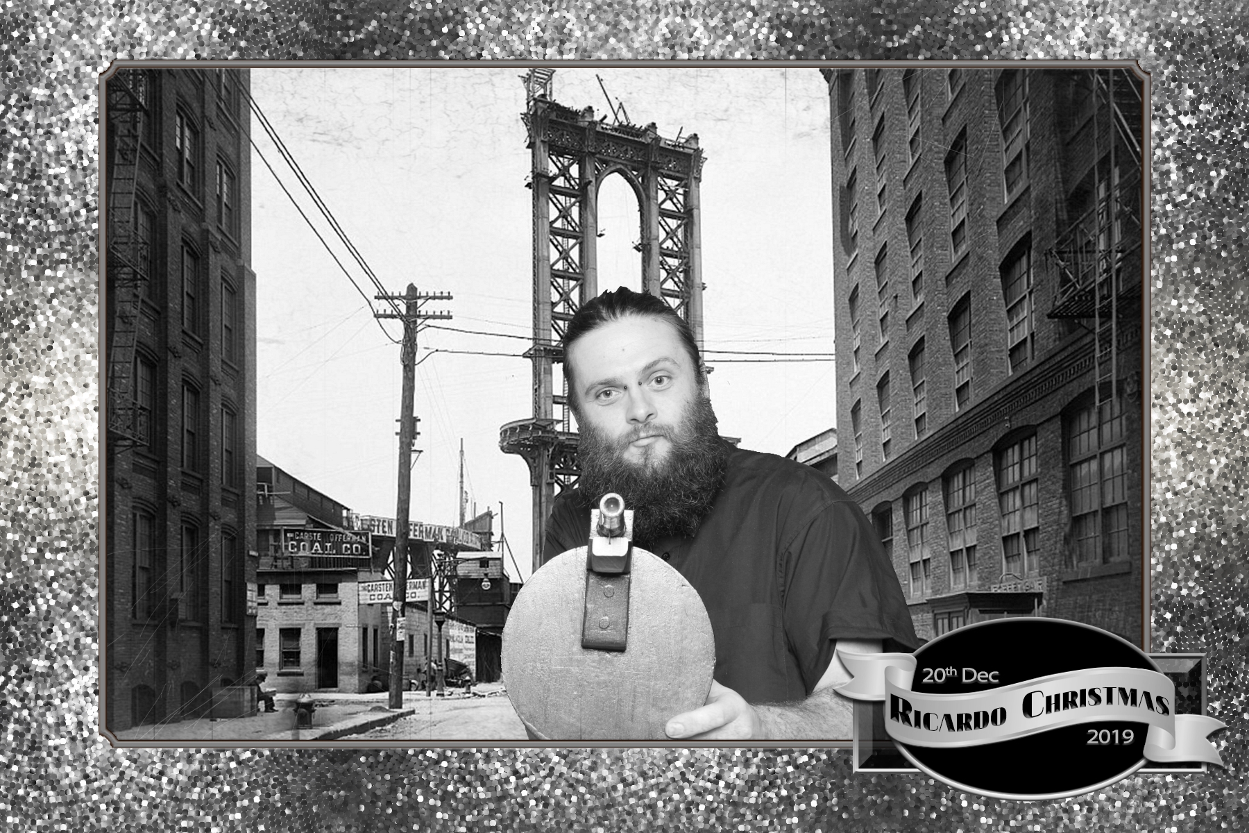 Ricardo Christmas Party 2019 - Green Screen | View more photos from the event at gallery.freshbooths.com/u/FreshBooths/Ricardo-Christmas-Party-2019-Green-Screen