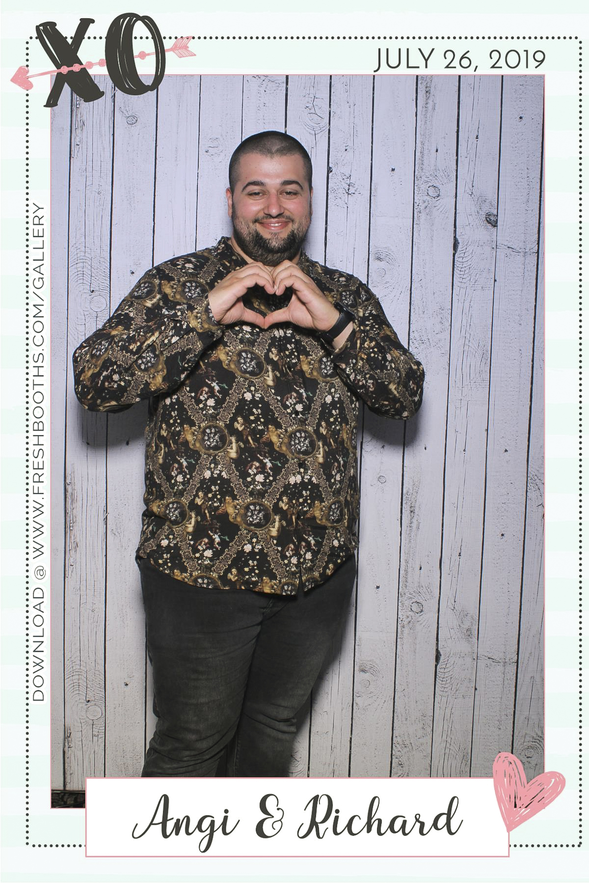 Richard & Angi’s Wedding - Selfie Mirror | View more photos from the event at gallery.freshbooths.com/u/FreshBooths/Richard-Angi’s-Wedding-Selfie-Mirror
