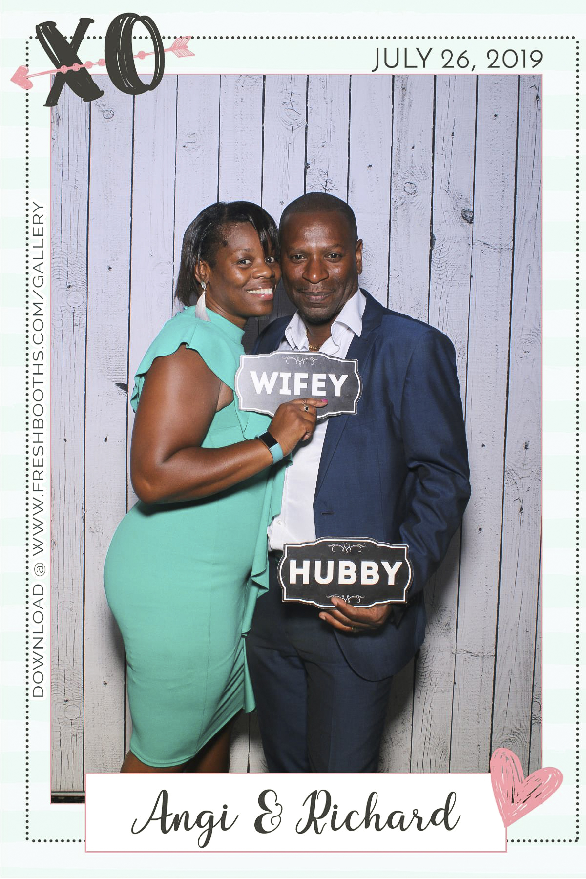 Richard & Angi’s Wedding - Selfie Mirror | View more photos from the event at gallery.freshbooths.com/u/FreshBooths/Richard-Angi’s-Wedding-Selfie-Mirror