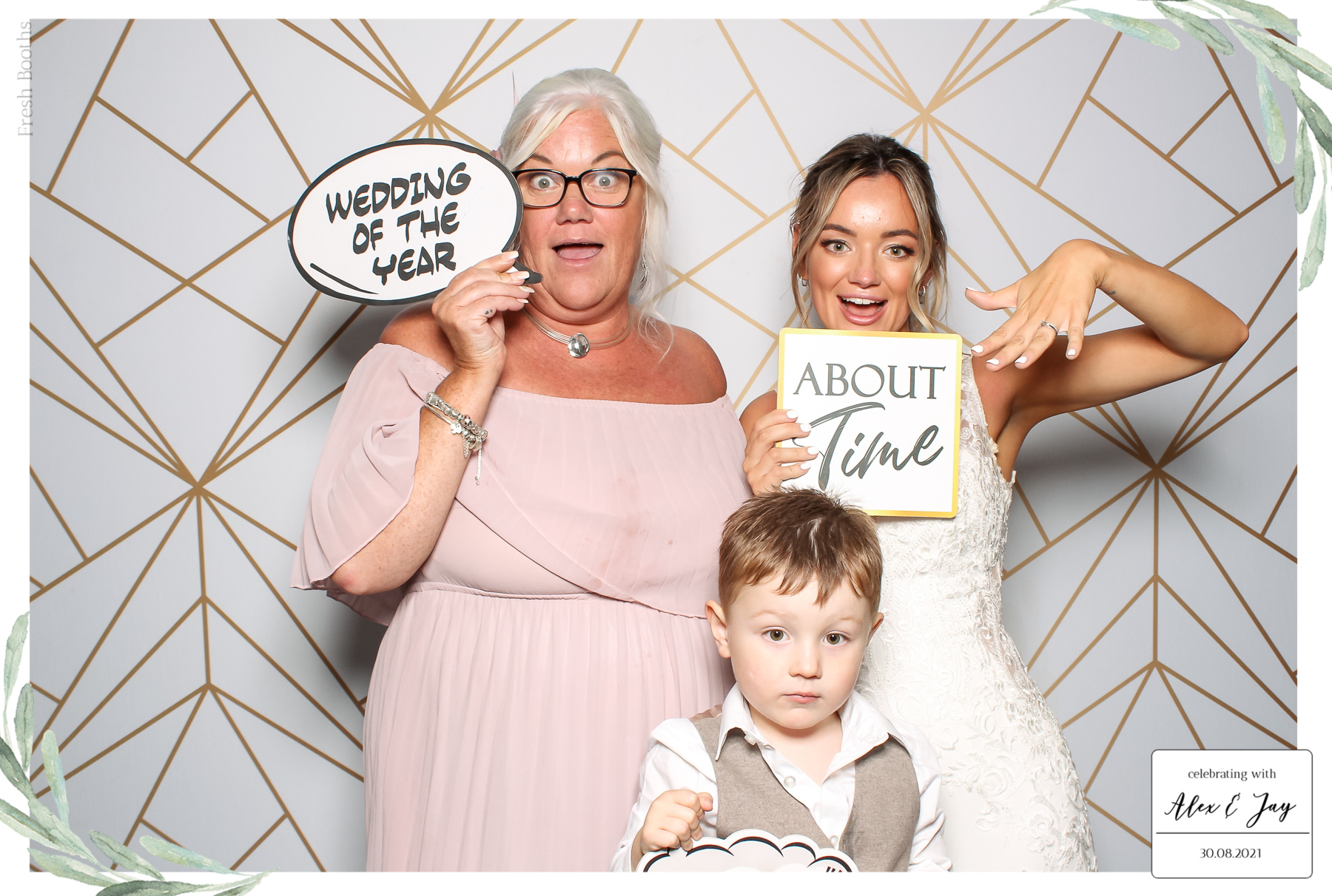 Alex & Jay Wedding - Classic Open Booth | View more photos from the event at gallery.freshbooths.com/u/FreshBooths/Alex-Jay-Wedding-Classic-Open-Booth