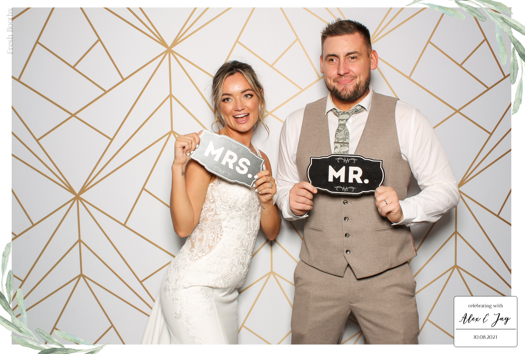 Alex & Jay Wedding - Classic Open Booth | View more photos from the event at gallery.freshbooths.com/u/FreshBooths/Alex-Jay-Wedding-Classic-Open-Booth