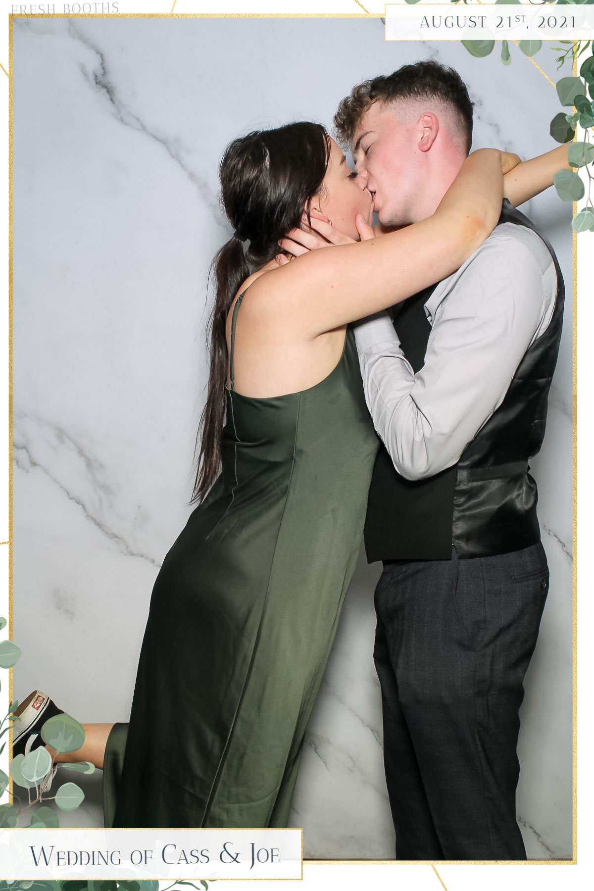 Cass & Joe Wedding - Selfie Mirror | View more photos from the event at gallery.freshbooths.com/u/FreshBooths/Cass-Joe-Wedding-Selfie-Mirror