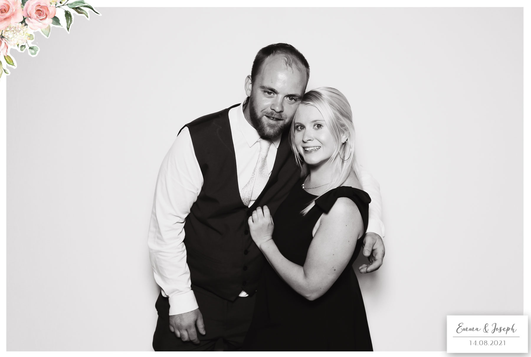 Emma & Joseph - Classic Open Booth (Beauty B&W) | View more photos from the event at gallery.freshbooths.com/u/FreshBooths/Emma-Joseph-Classic-Open-Booth-Beauty-BW
