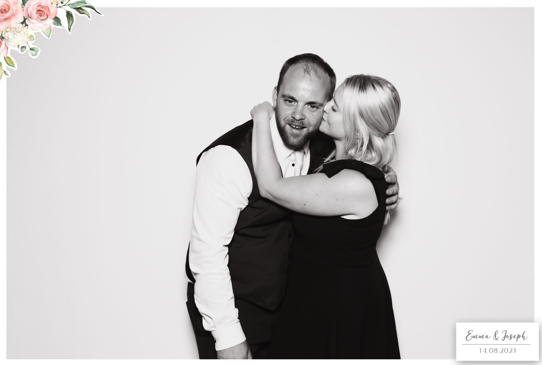 Emma & Joseph - Classic Open Booth (Beauty B&W) | View more photos from the event at gallery.freshbooths.com/u/FreshBooths/Emma-Joseph-Classic-Open-Booth-Beauty-BW