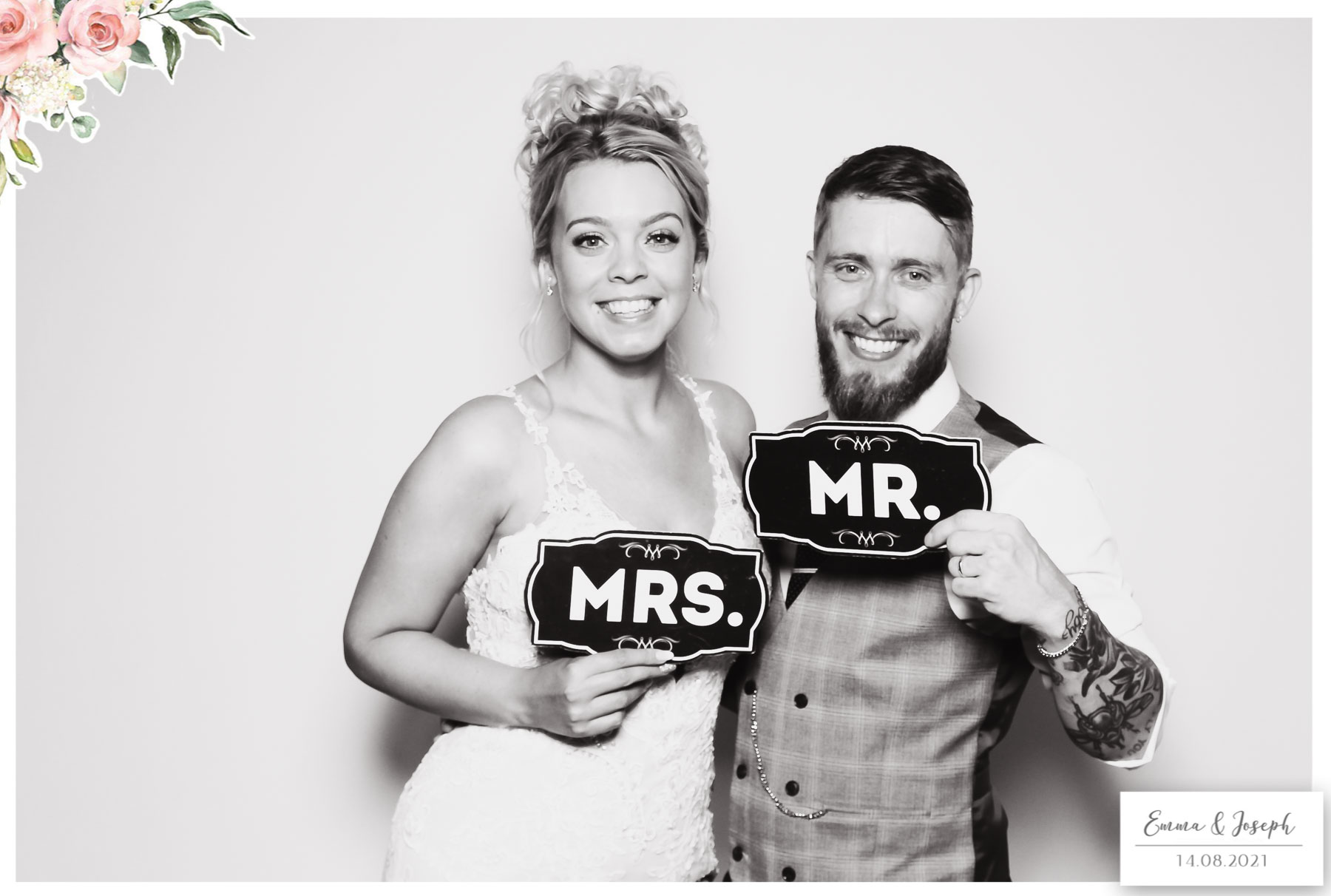Emma & Joseph - Classic Open Booth (Beauty B&W) | View more photos from the event at gallery.freshbooths.com/u/FreshBooths/Emma-Joseph-Classic-Open-Booth-Beauty-BW