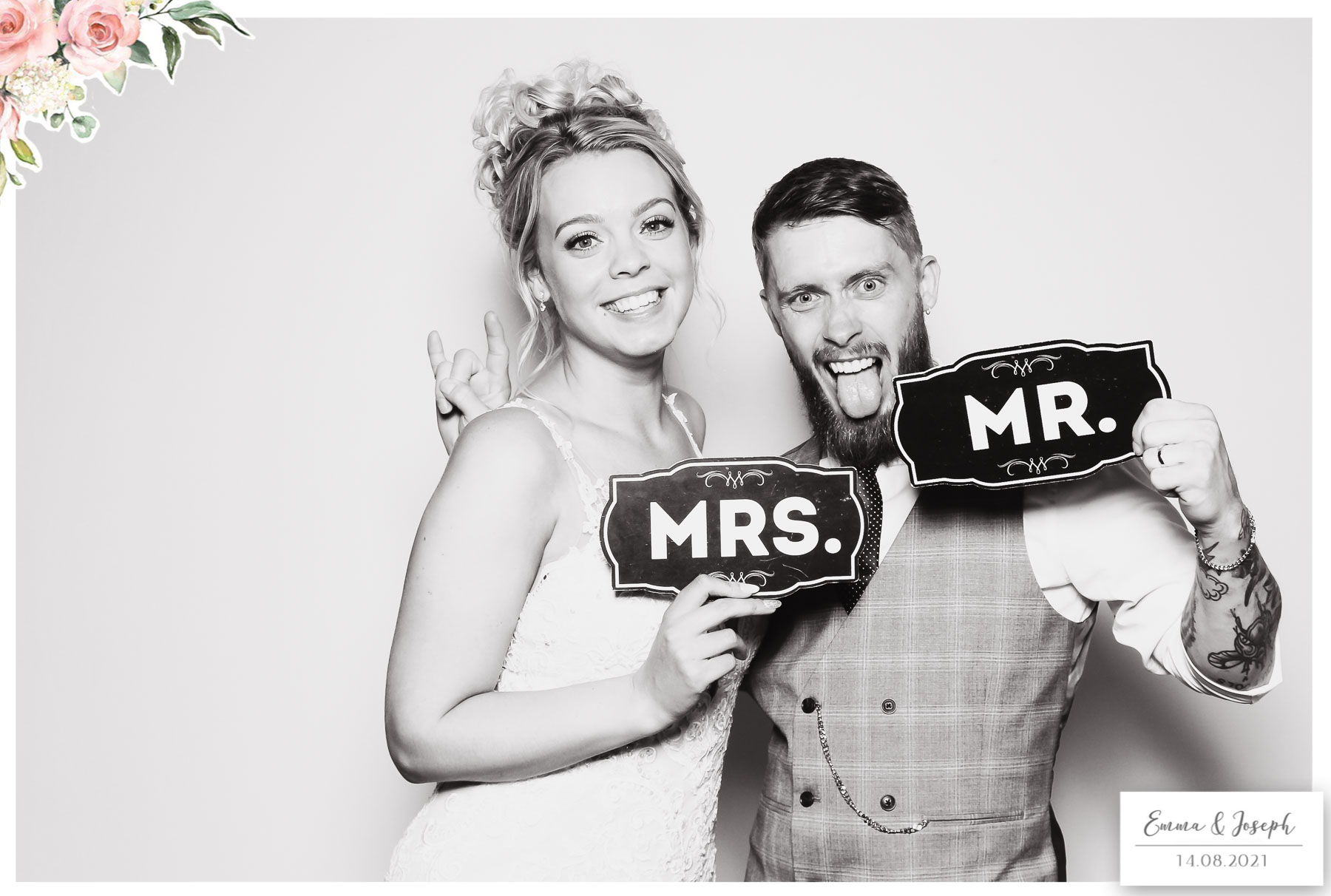 Emma & Joseph - Classic Open Booth (Beauty B&W) | View more photos from the event at gallery.freshbooths.com/u/FreshBooths/Emma-Joseph-Classic-Open-Booth-Beauty-BW