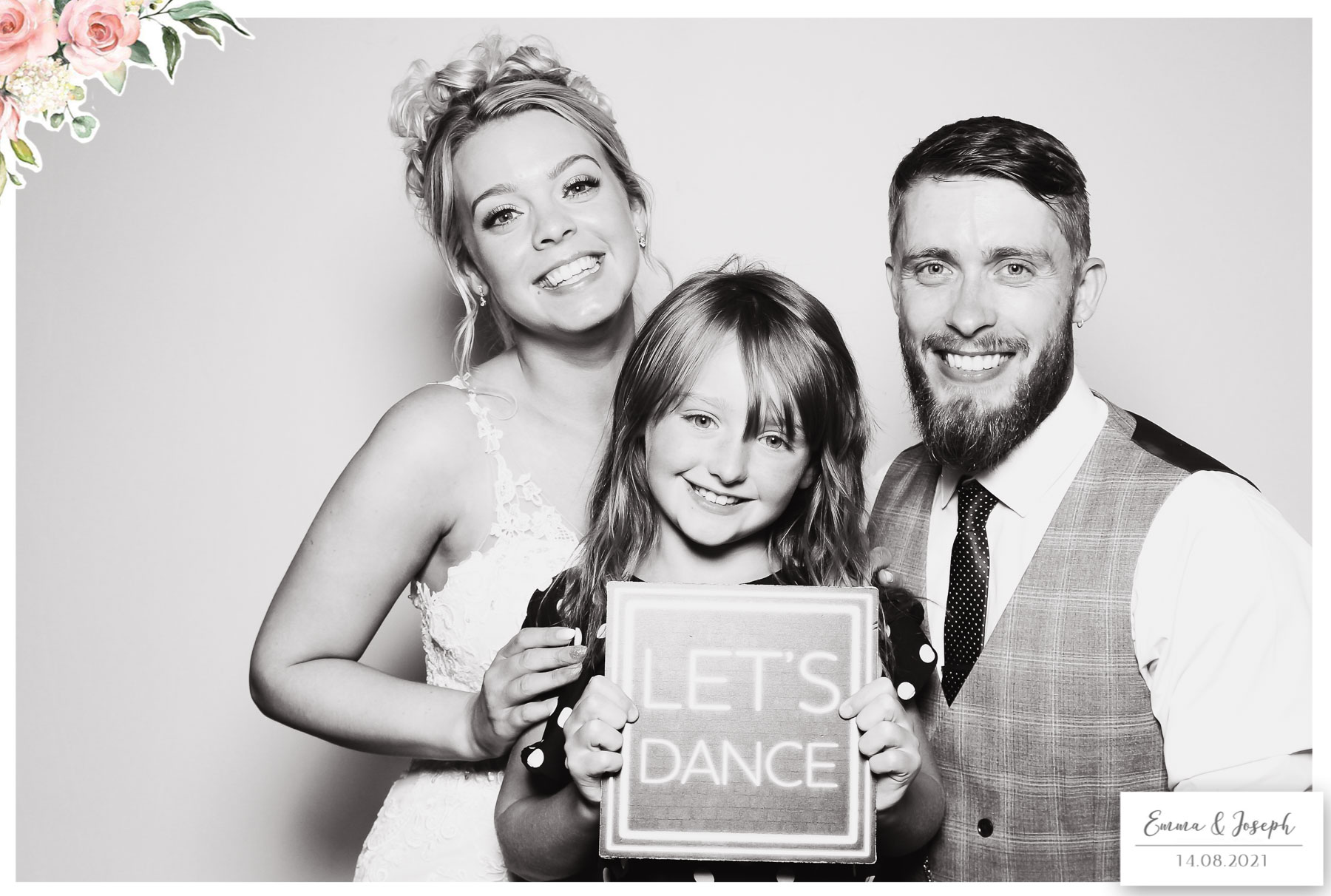 Emma & Joseph - Classic Open Booth (Beauty B&W) | View more photos from the event at gallery.freshbooths.com/u/FreshBooths/Emma-Joseph-Classic-Open-Booth-Beauty-BW